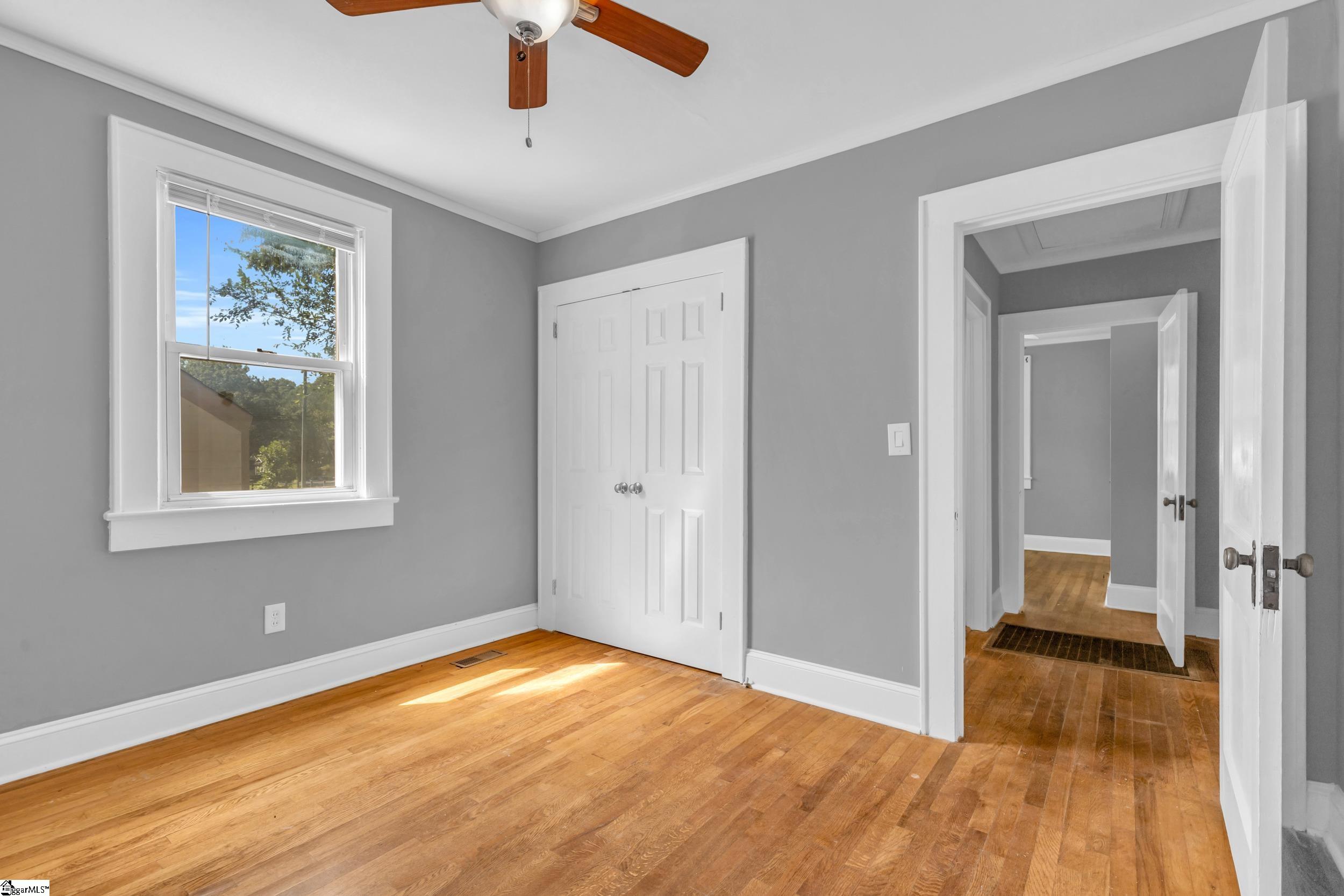 5 Skyland Drive Greenville, SC 29607-1943