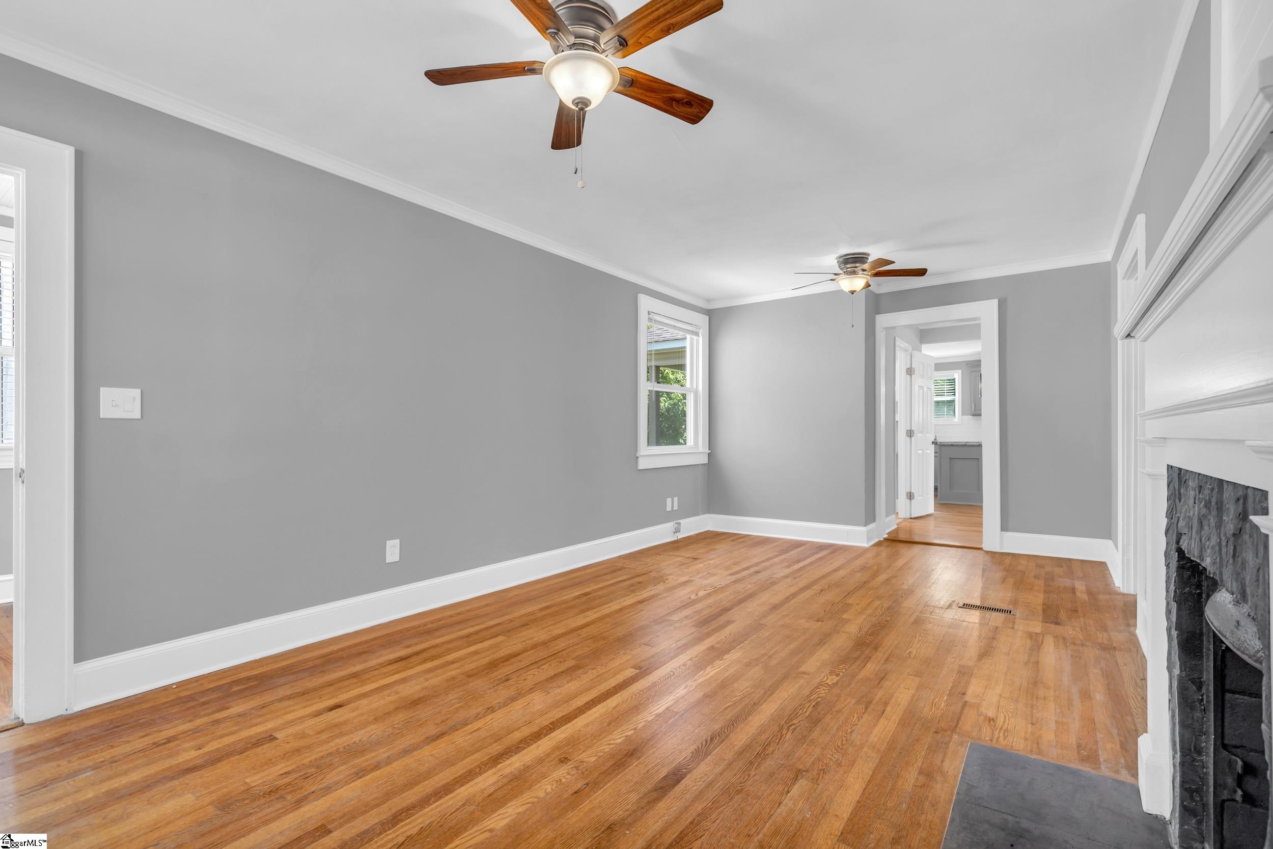 5 Skyland Drive Greenville, SC 29607-1943