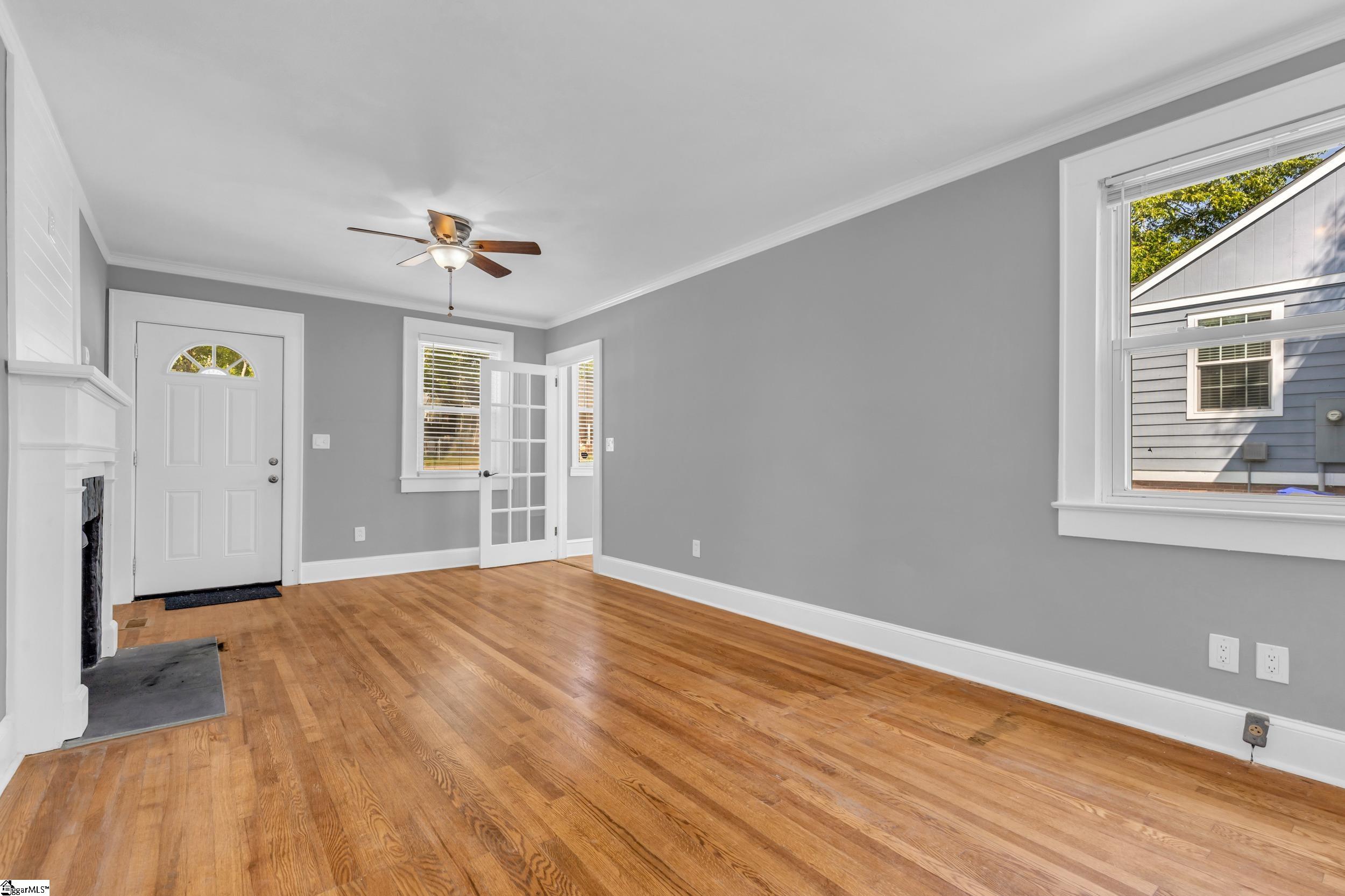 5 Skyland Drive Greenville, SC 29607-1943