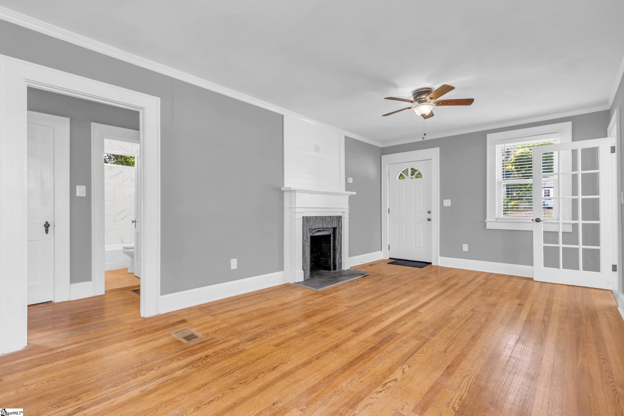 5 Skyland Drive Greenville, SC 29607-1943