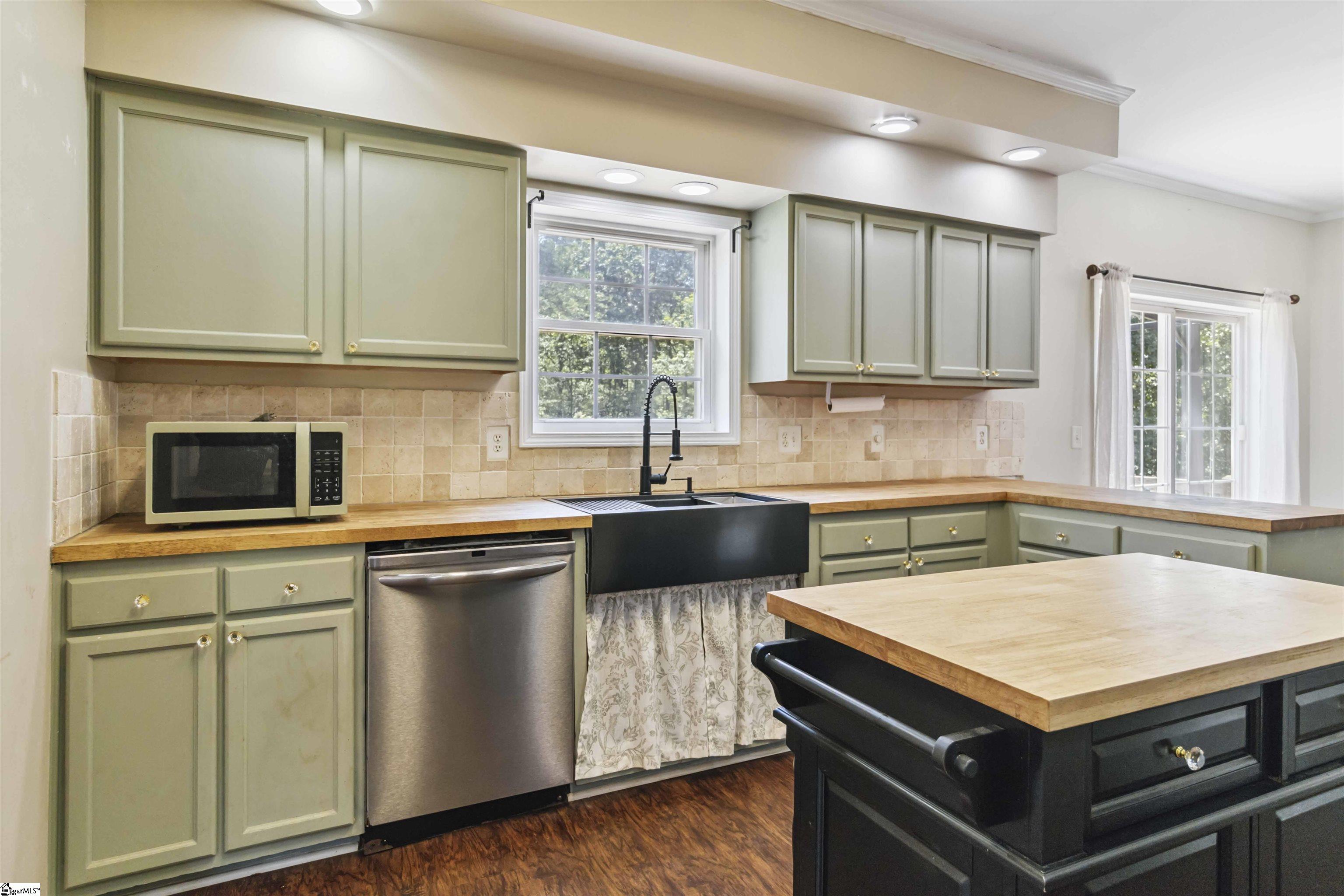 149 Elbert Clark Drive Easley, SC 29640