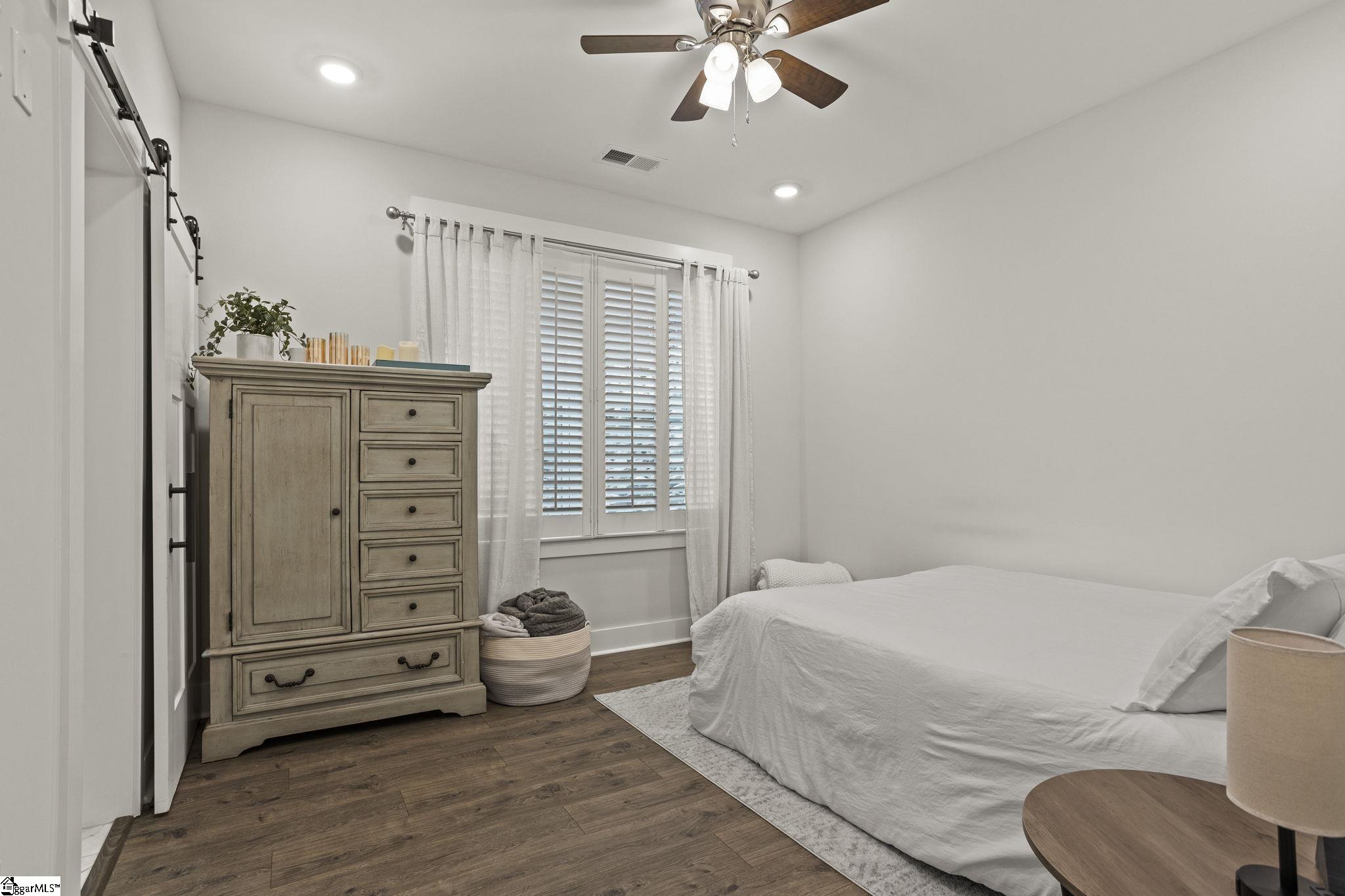 542 Coolwater Drive Taylors, SC 29687