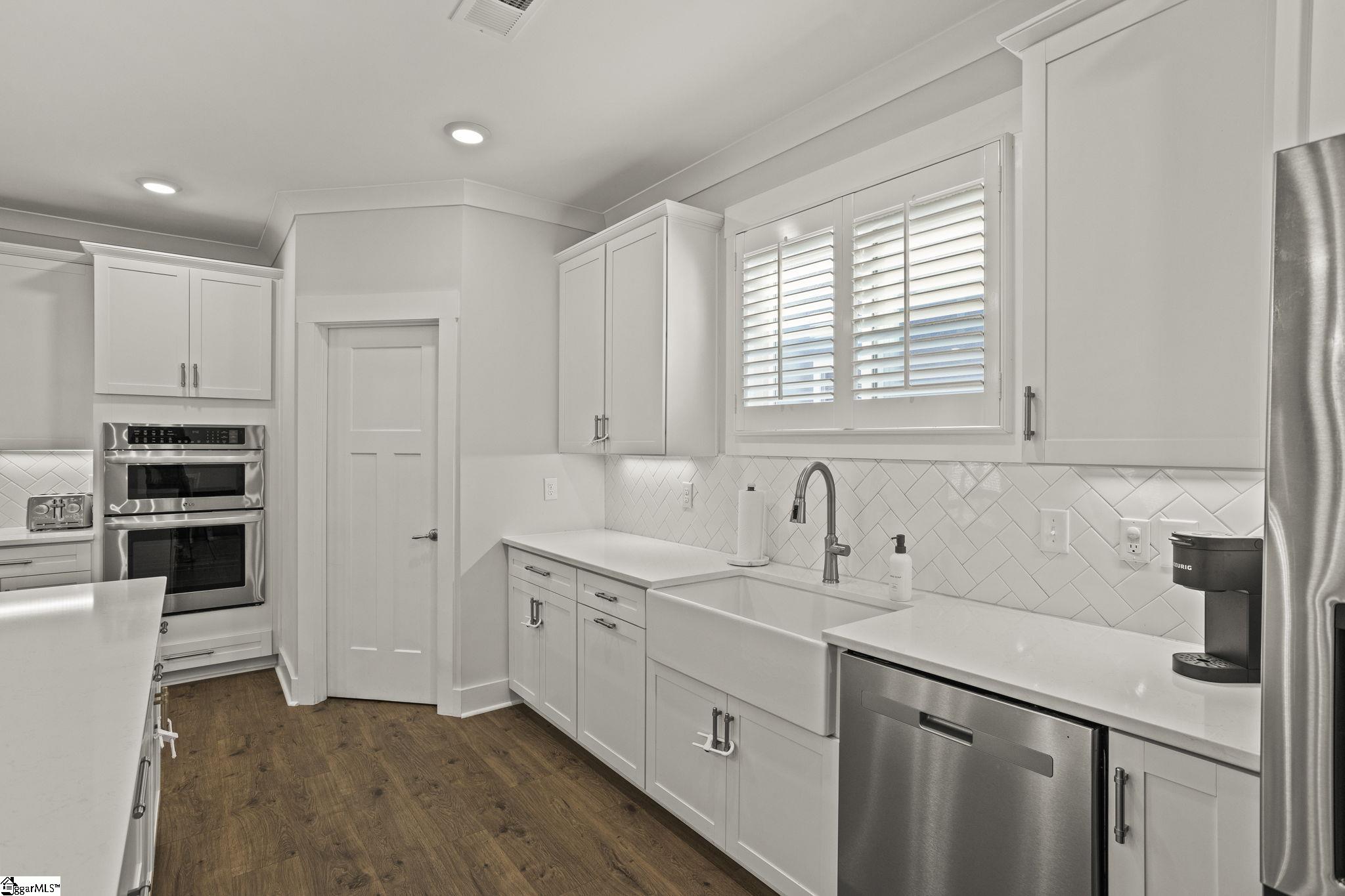 542 Coolwater Drive Taylors, SC 29687