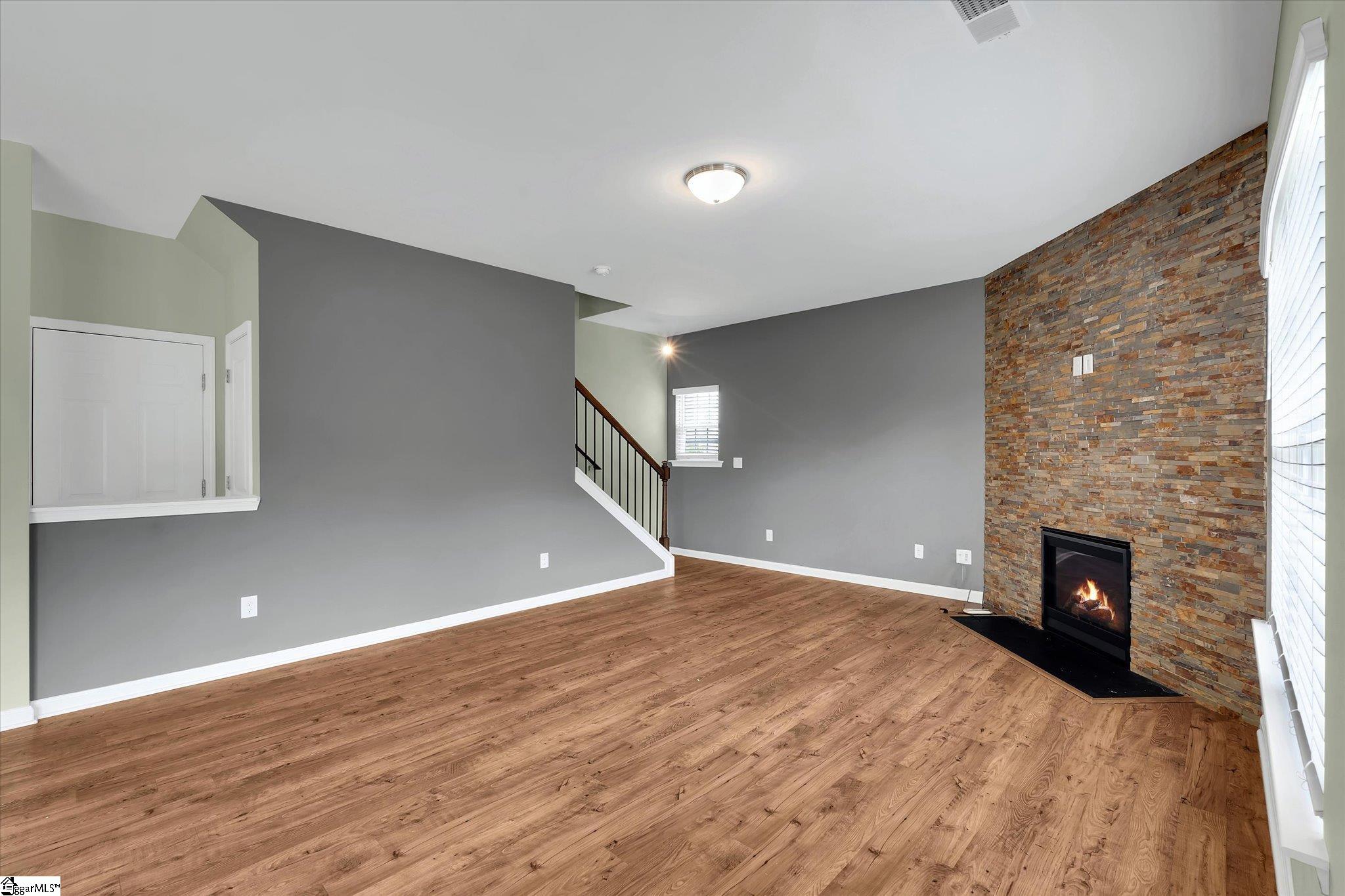 15 Spyglen Way Greer, SC 29651
