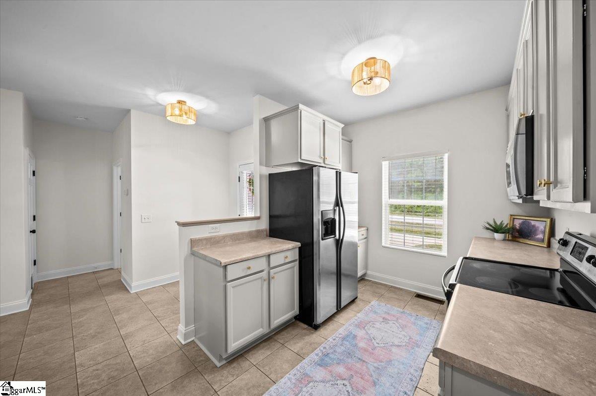 533 E Perkins Creek Road Seneca, SC 29678