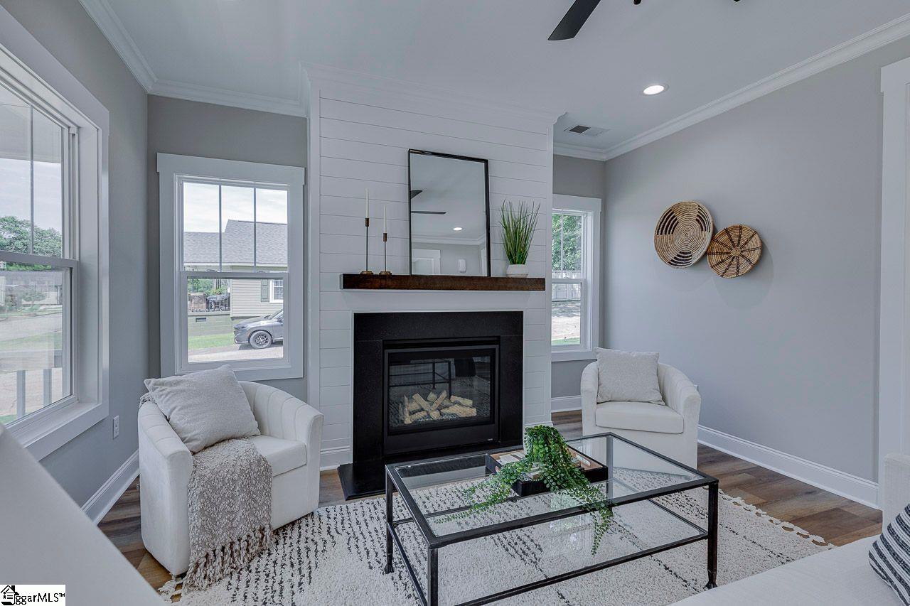 118 Brown Street Greer, SC 29650