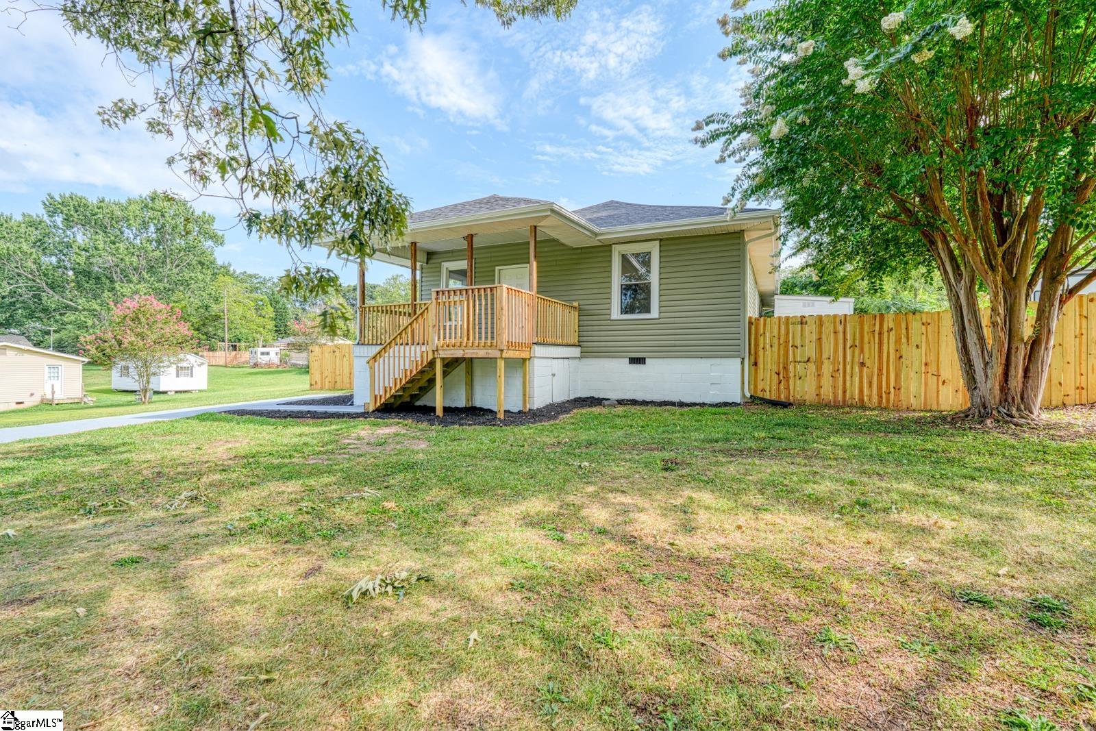 121 Beth Street Greer, SC 29651