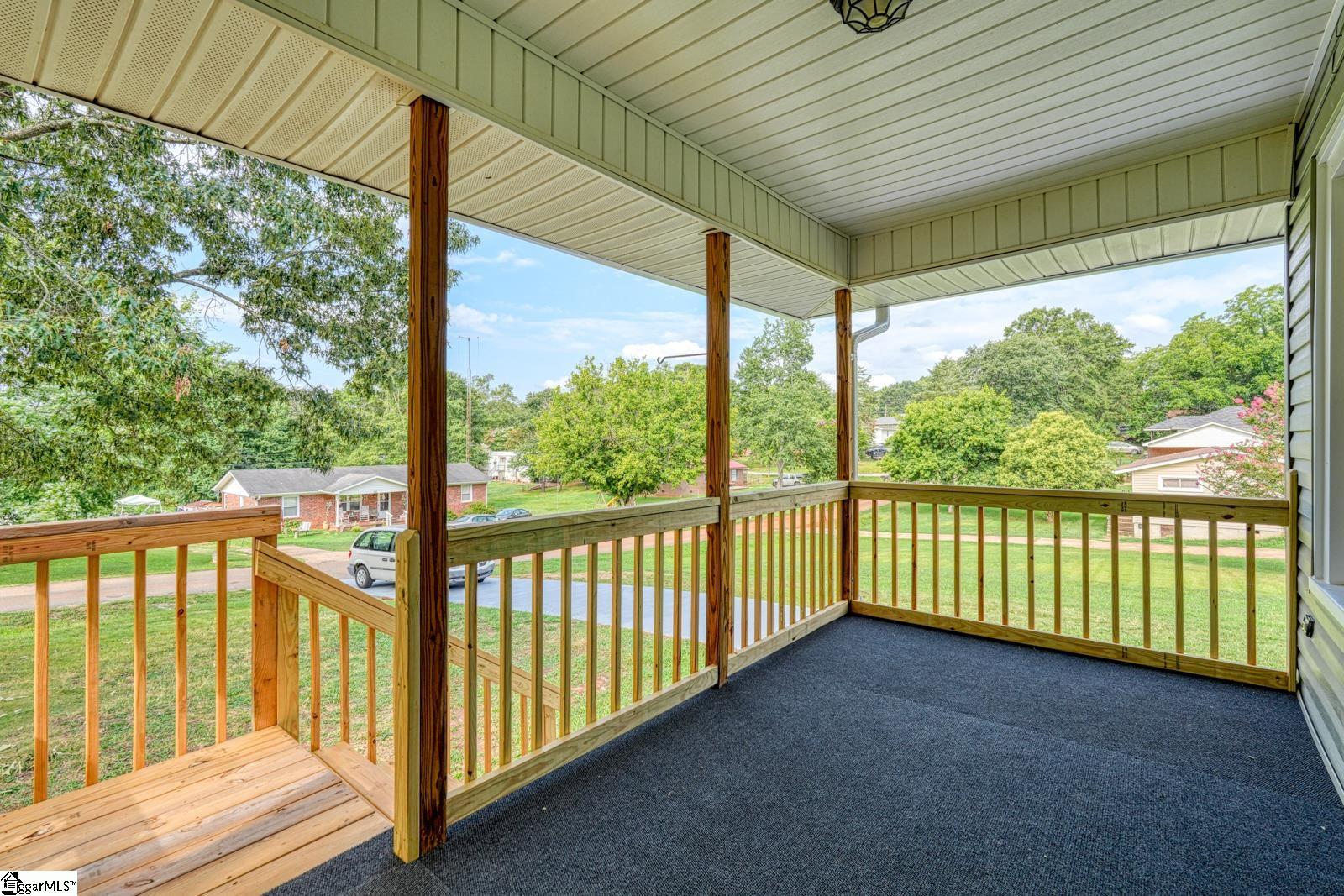 121 Beth Street Greer, SC 29651