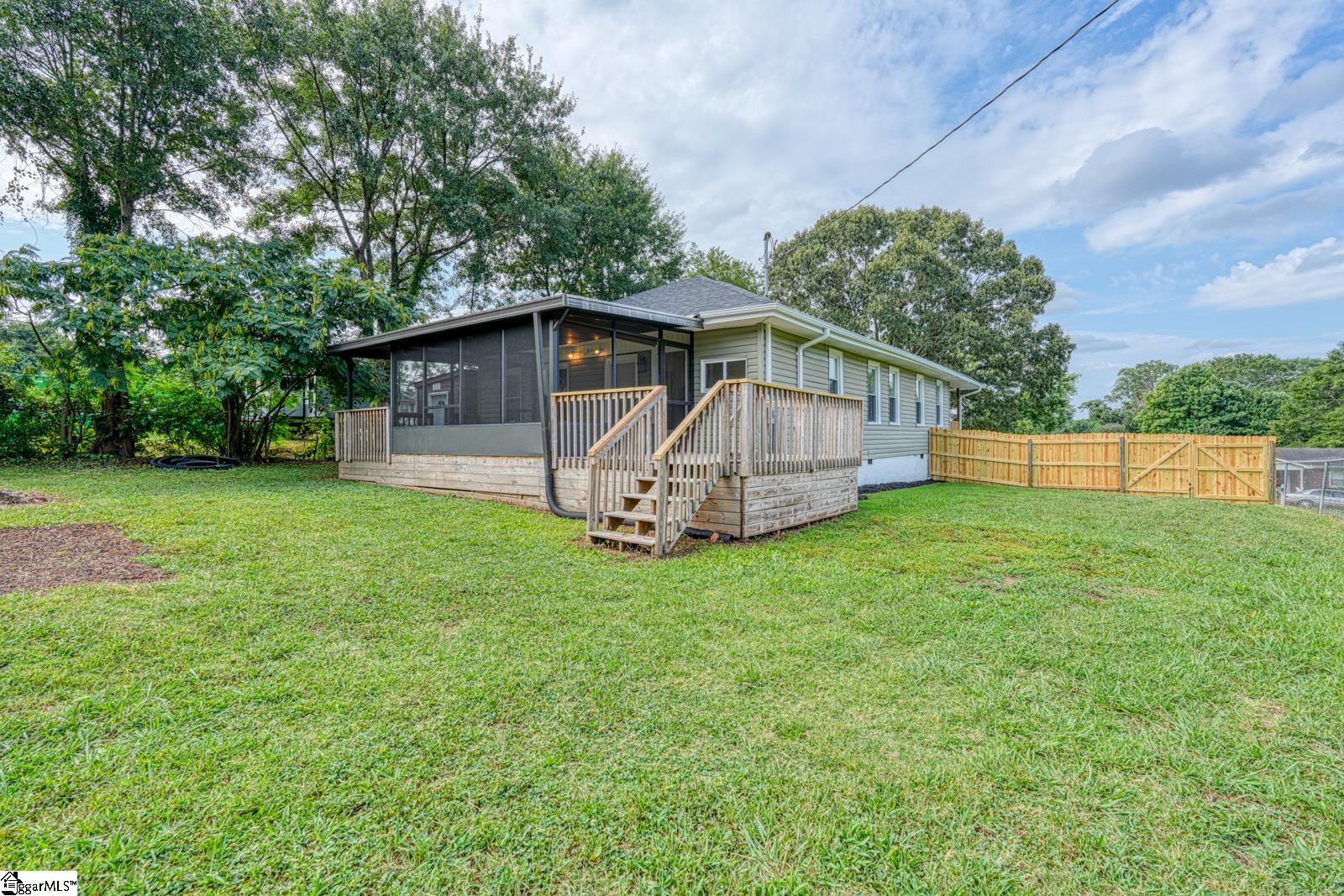 121 Beth Street Greer, SC 29651