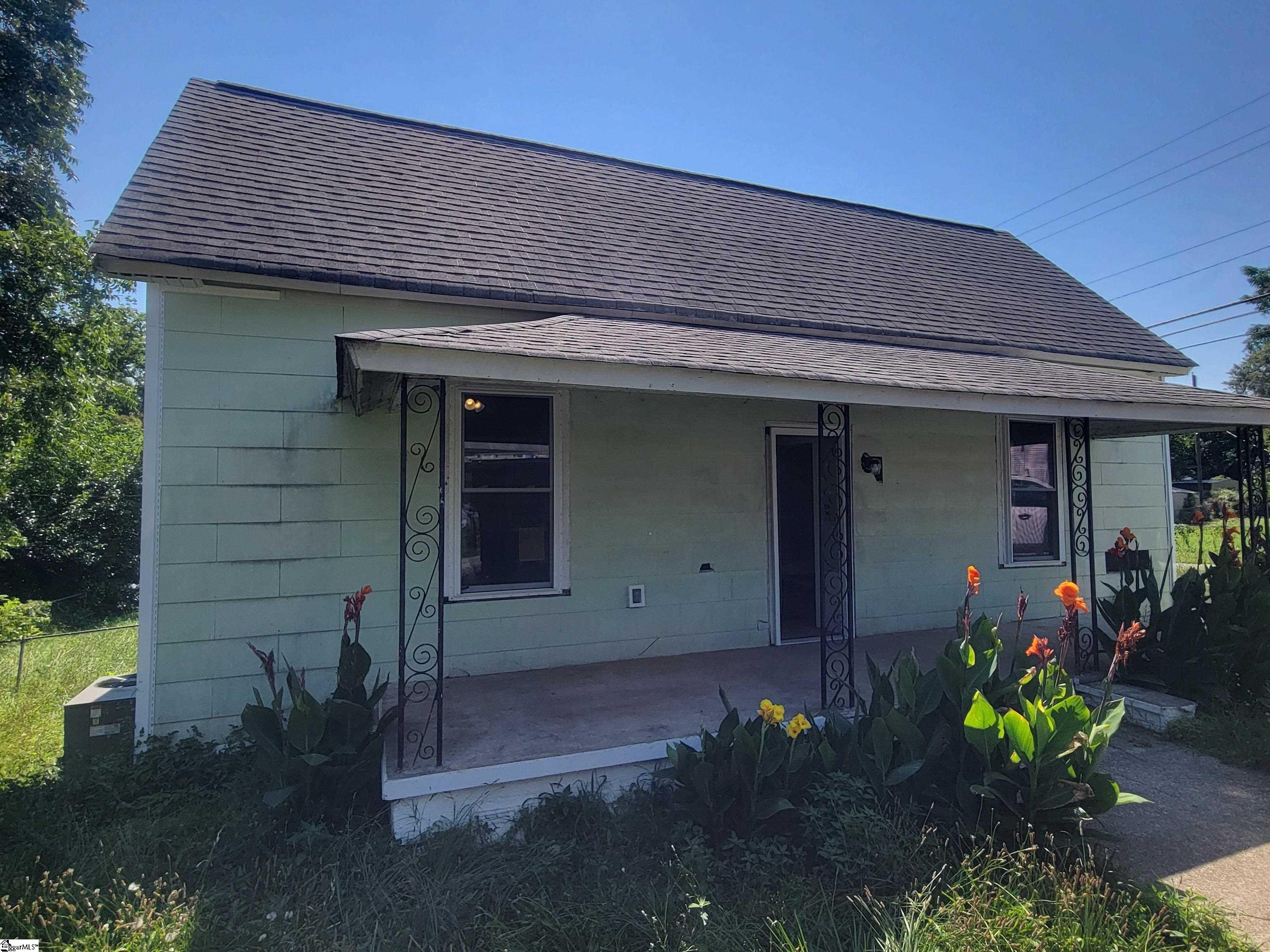 9 N Prince Street Anderson, SC 29624