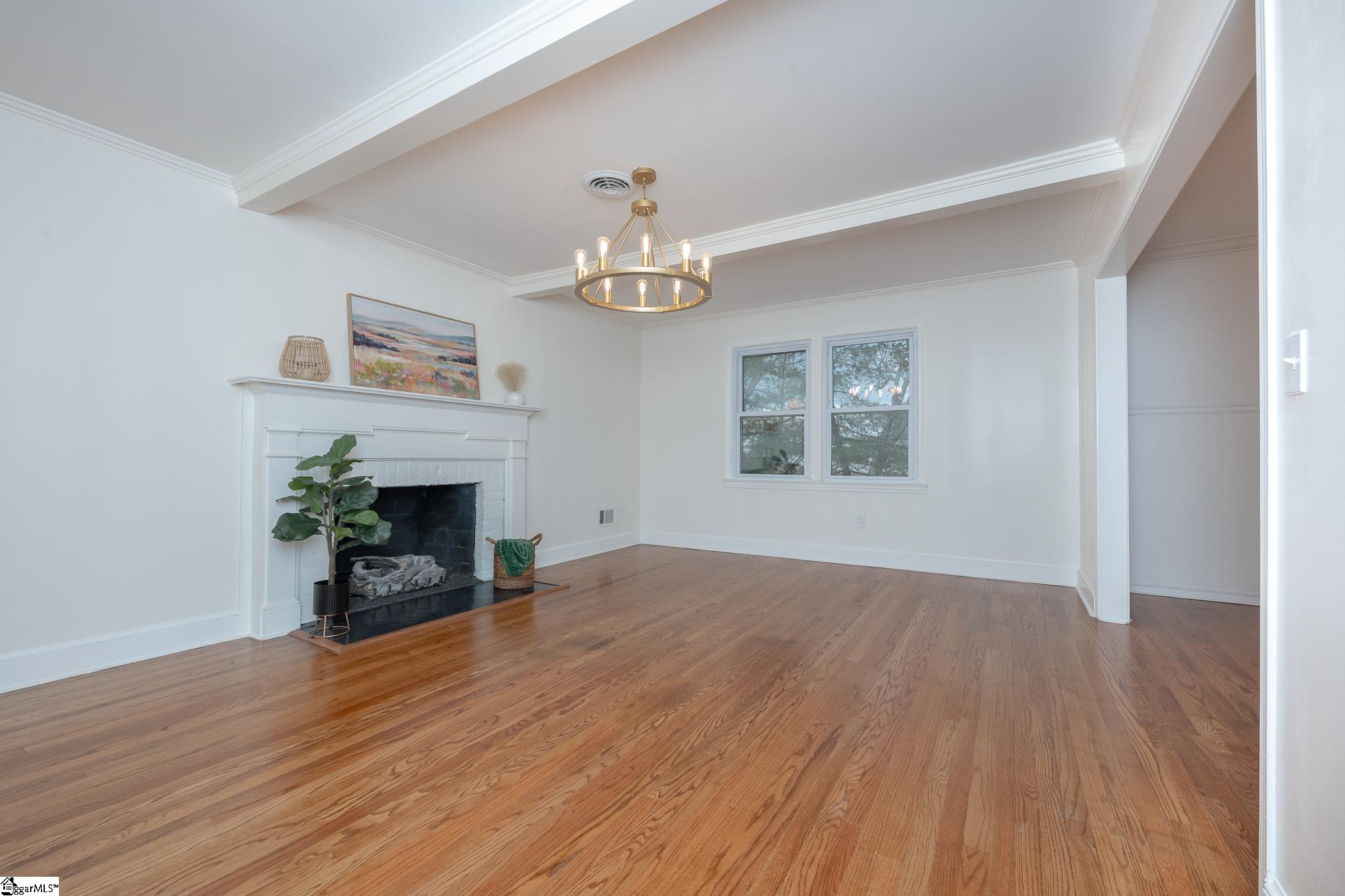 11 Indian Springs Drive Greenville, SC 29615