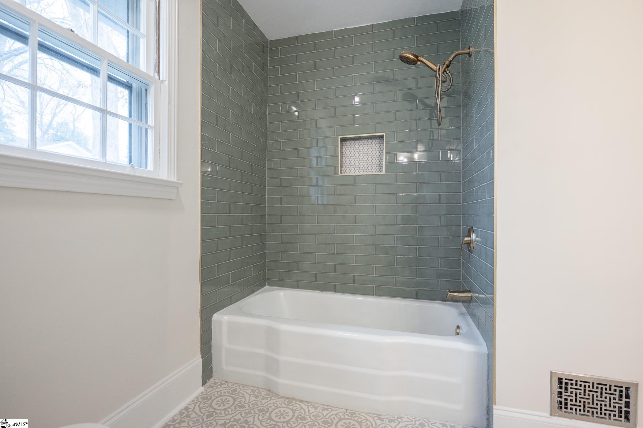11 Indian Springs Drive Greenville, SC 29615