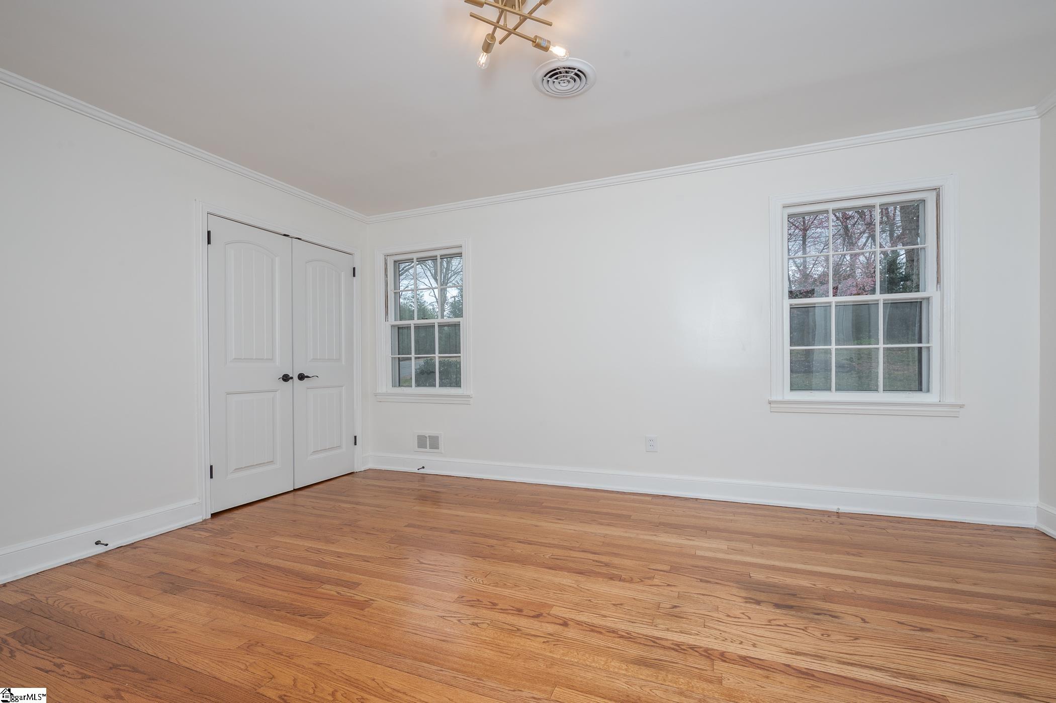 11 Indian Springs Drive Greenville, SC 29615
