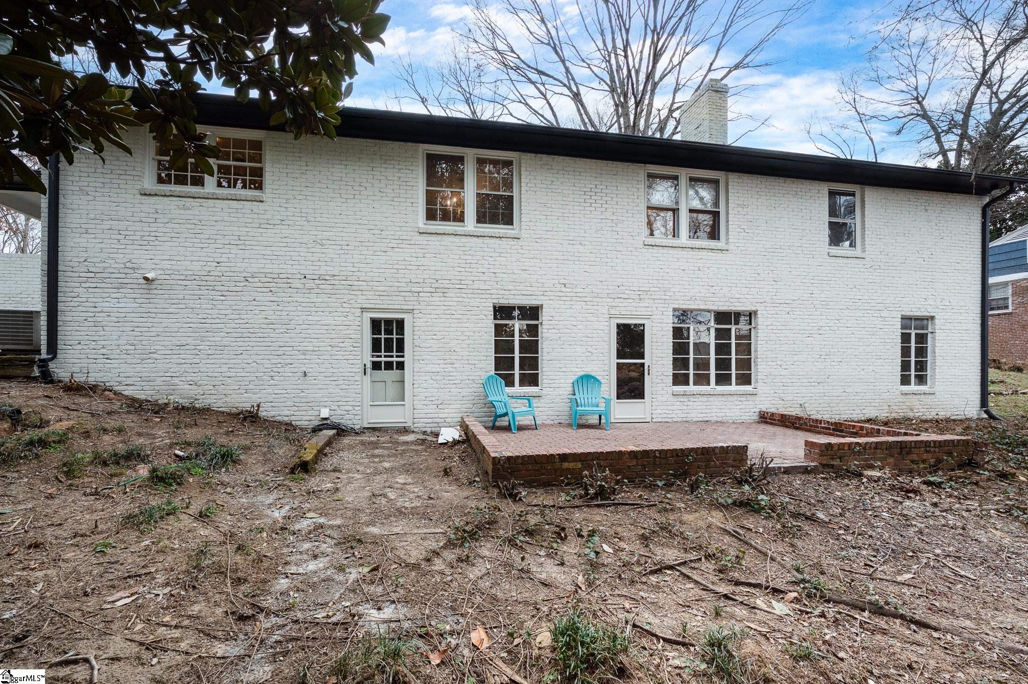 11 Indian Springs Drive Greenville, SC 29615