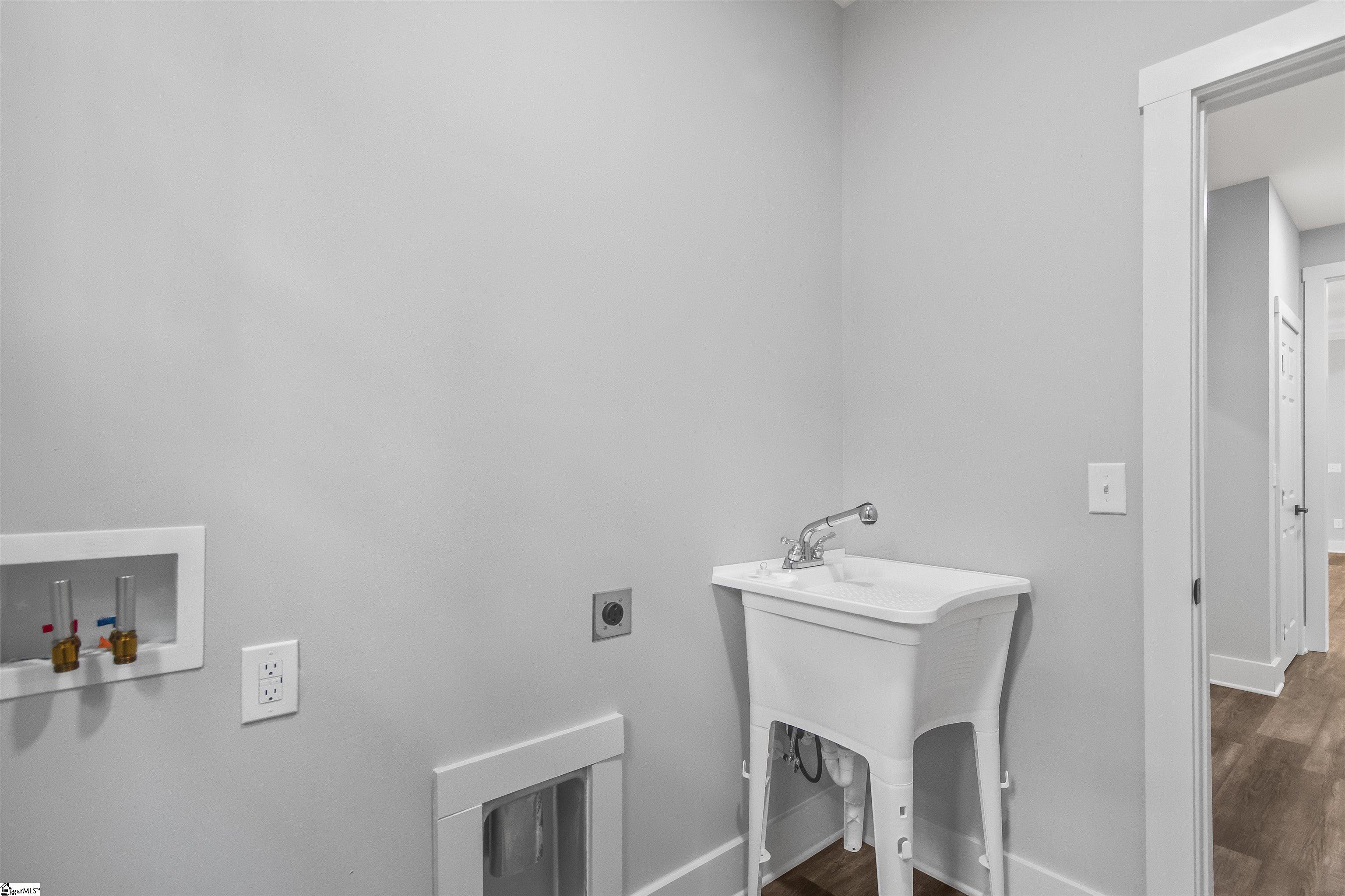 5110 Sunset Drive Easley, SC 29642