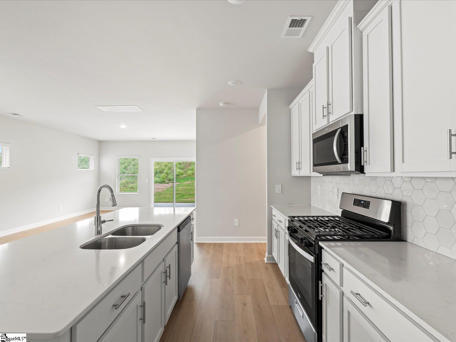 108 Gardner Avenue Gray Court, SC 29645
