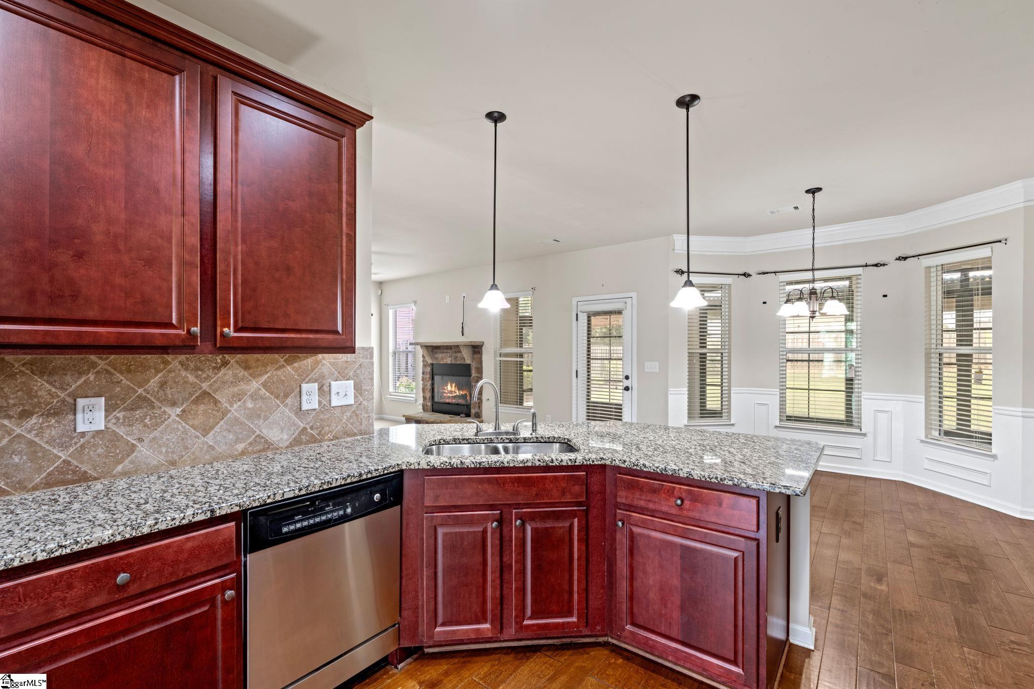27 Corgi Drive Simpsonville, SC 29680