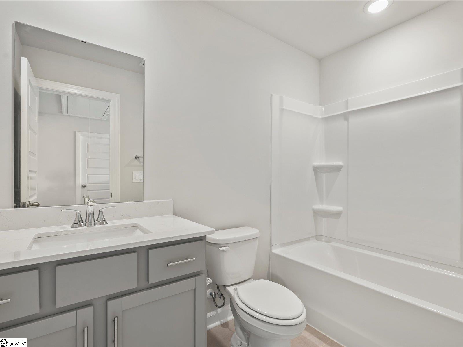 104 Gardner Avenue Gray Court, SC 29645