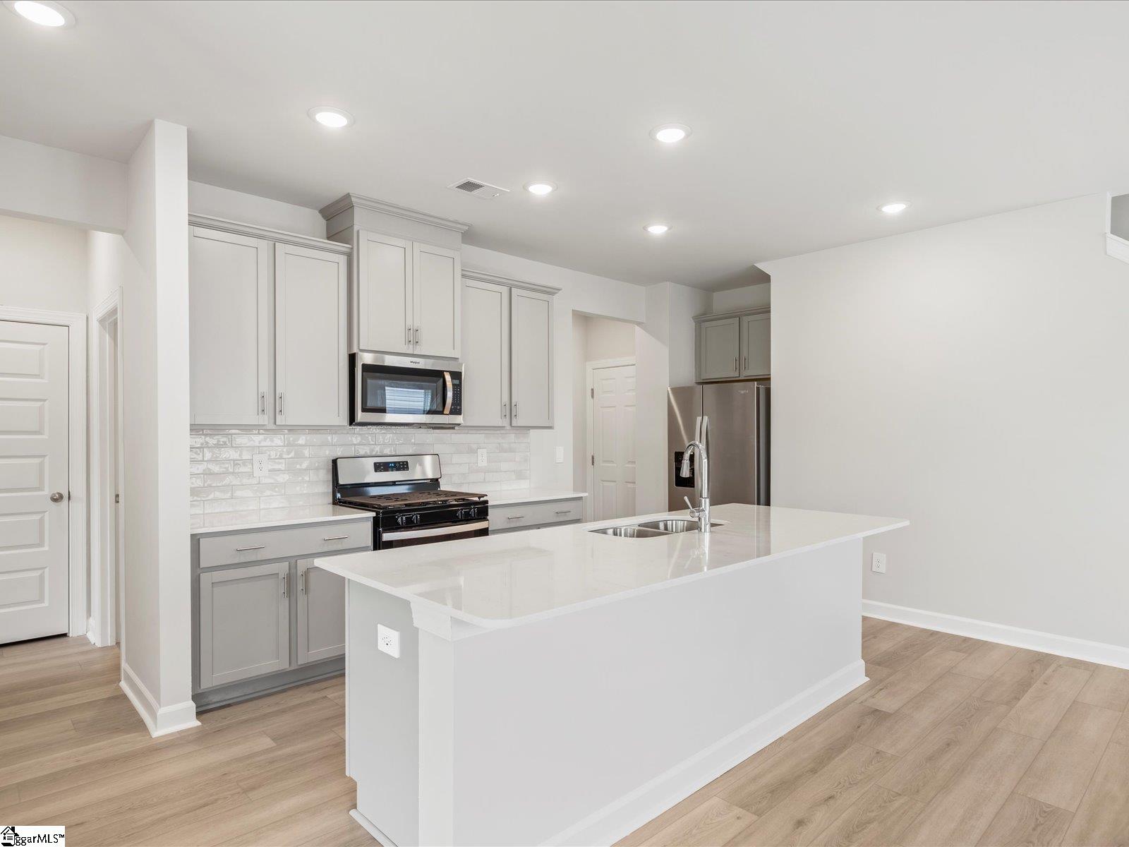 104 Gardner Avenue Gray Court, SC 29645