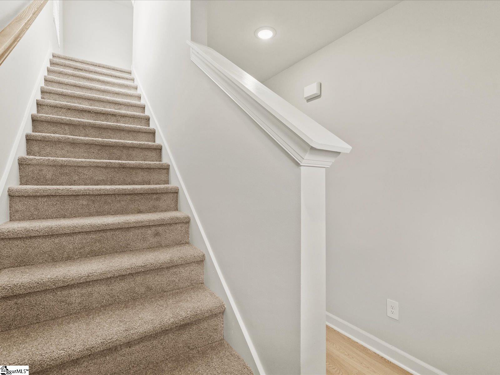 102 Gardner Avenue Gray Court, SC 29645