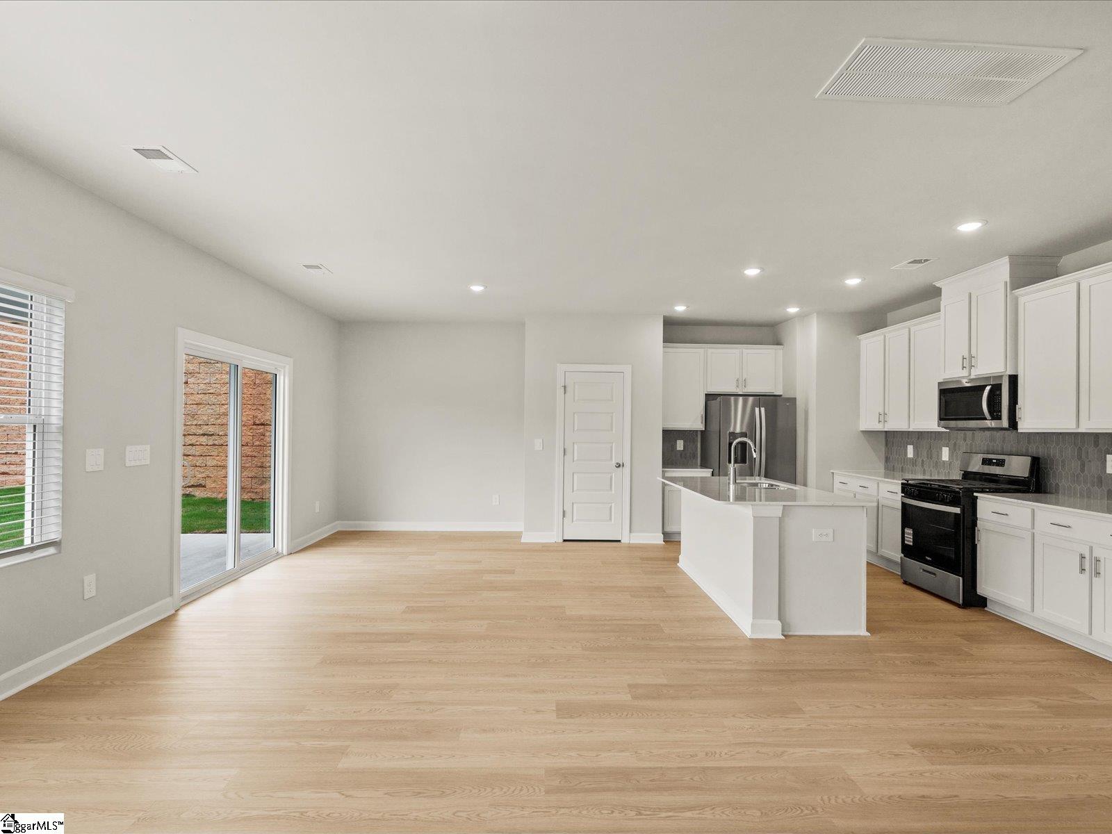 102 Gardner Avenue Gray Court, SC 29645