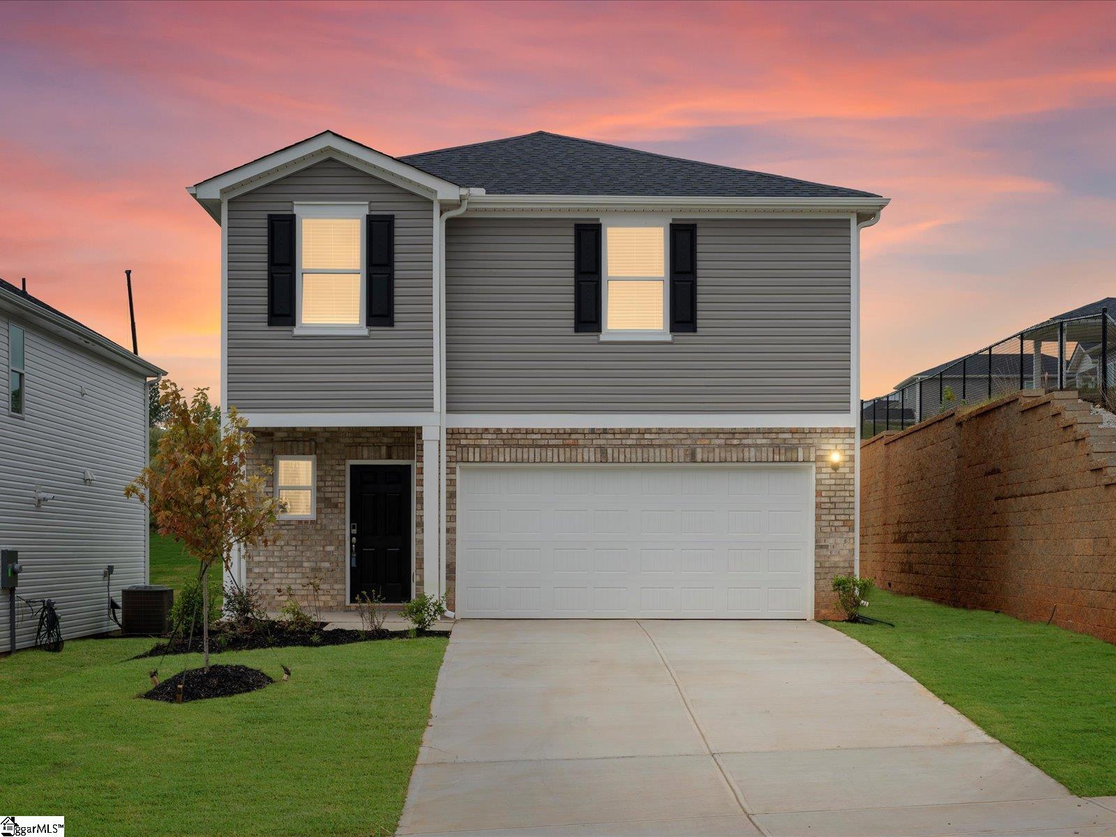 102 Gardner Avenue Gray Court, SC 29645