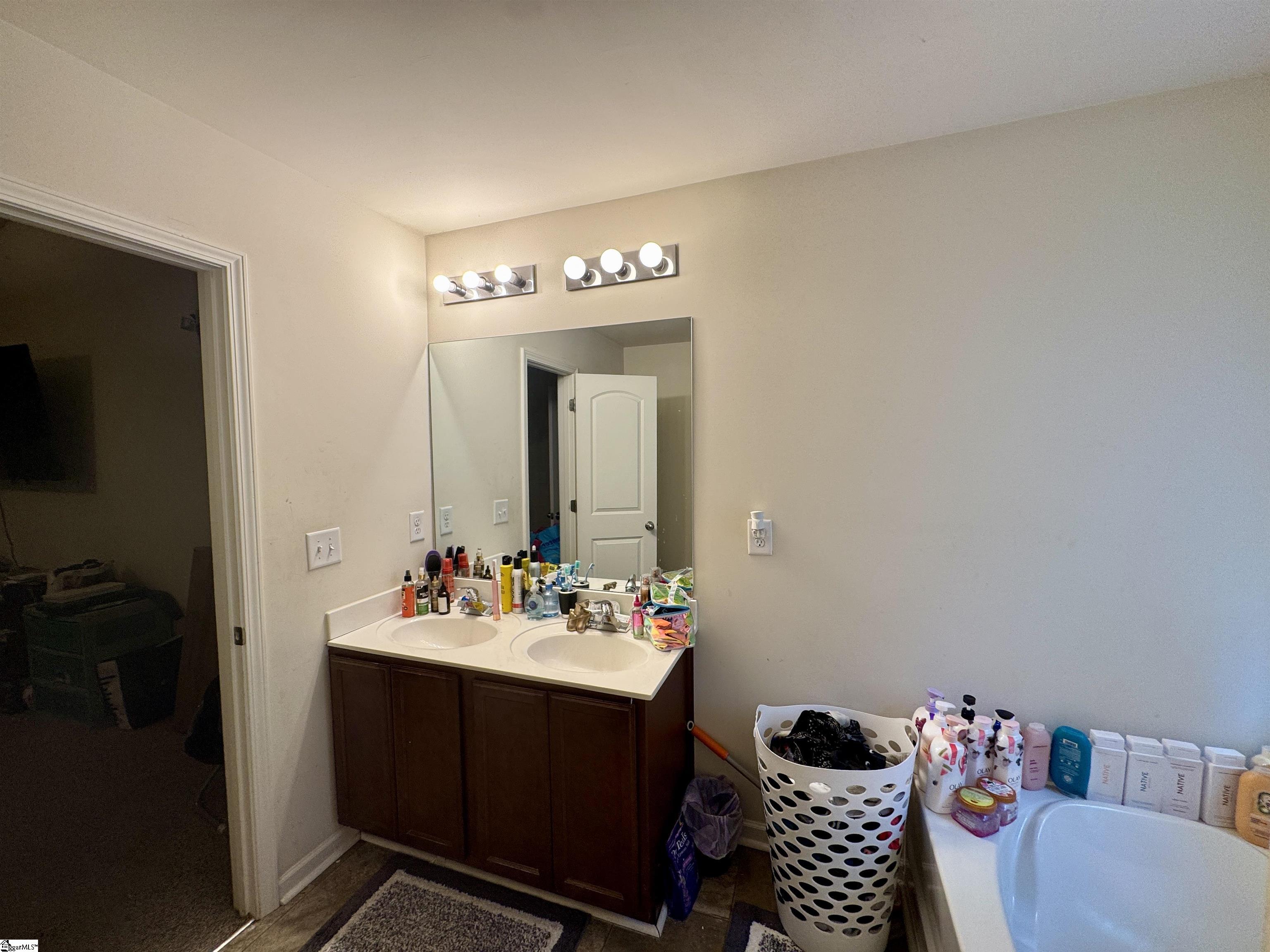 417 Promised Land Drive Spartanburg, SC 29306