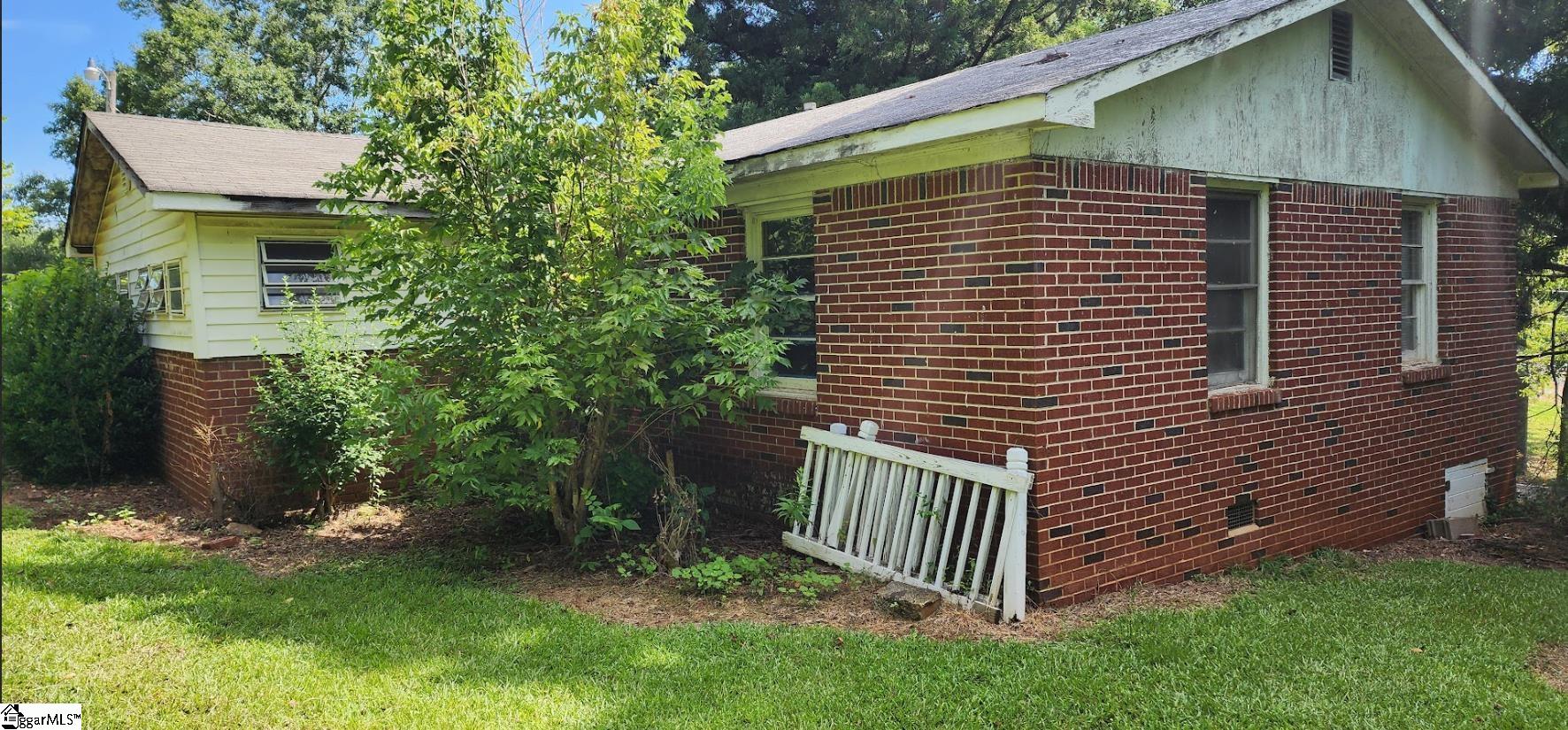 907 Dacusville Highway Easley, SC 29640