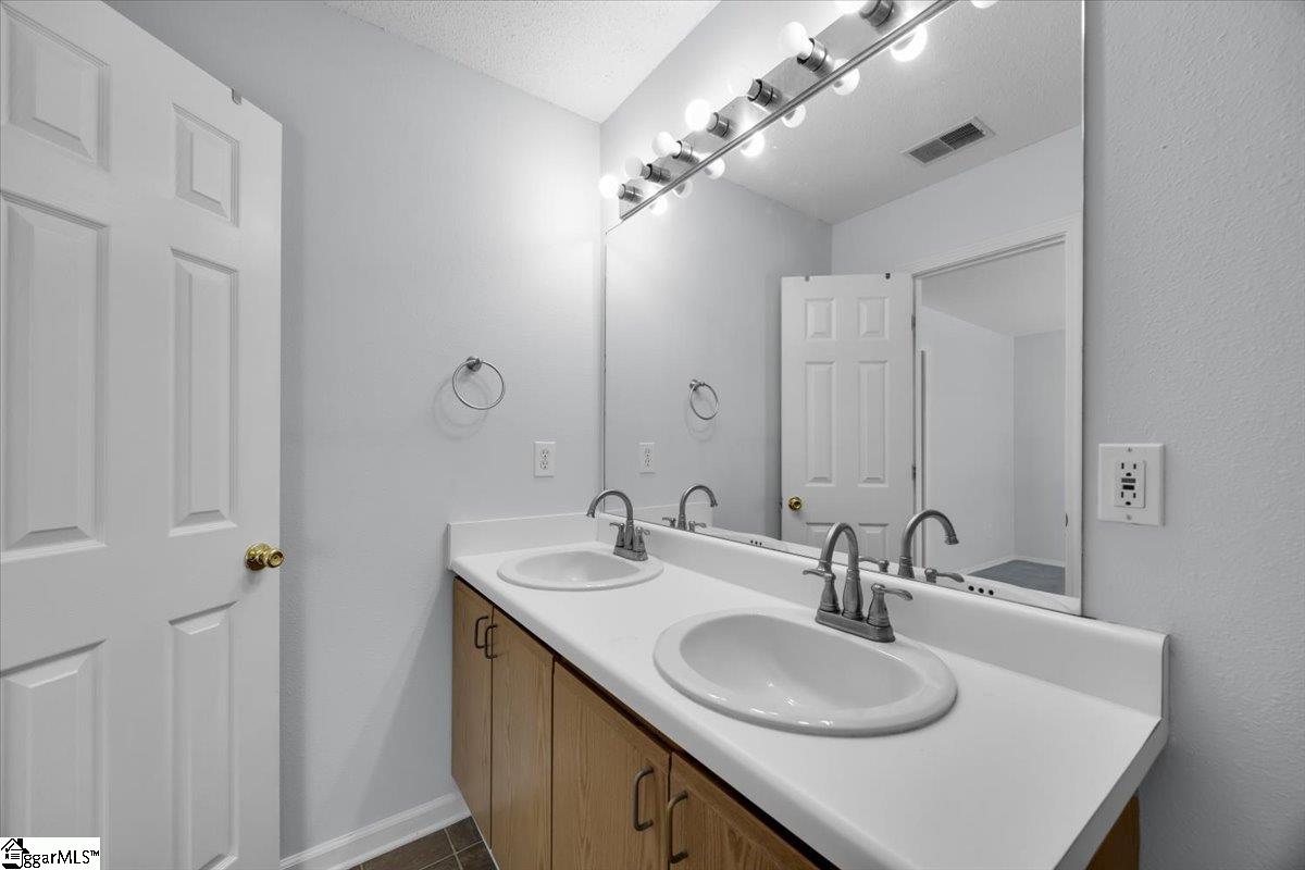 133 Habersham Court Easley, SC 29642
