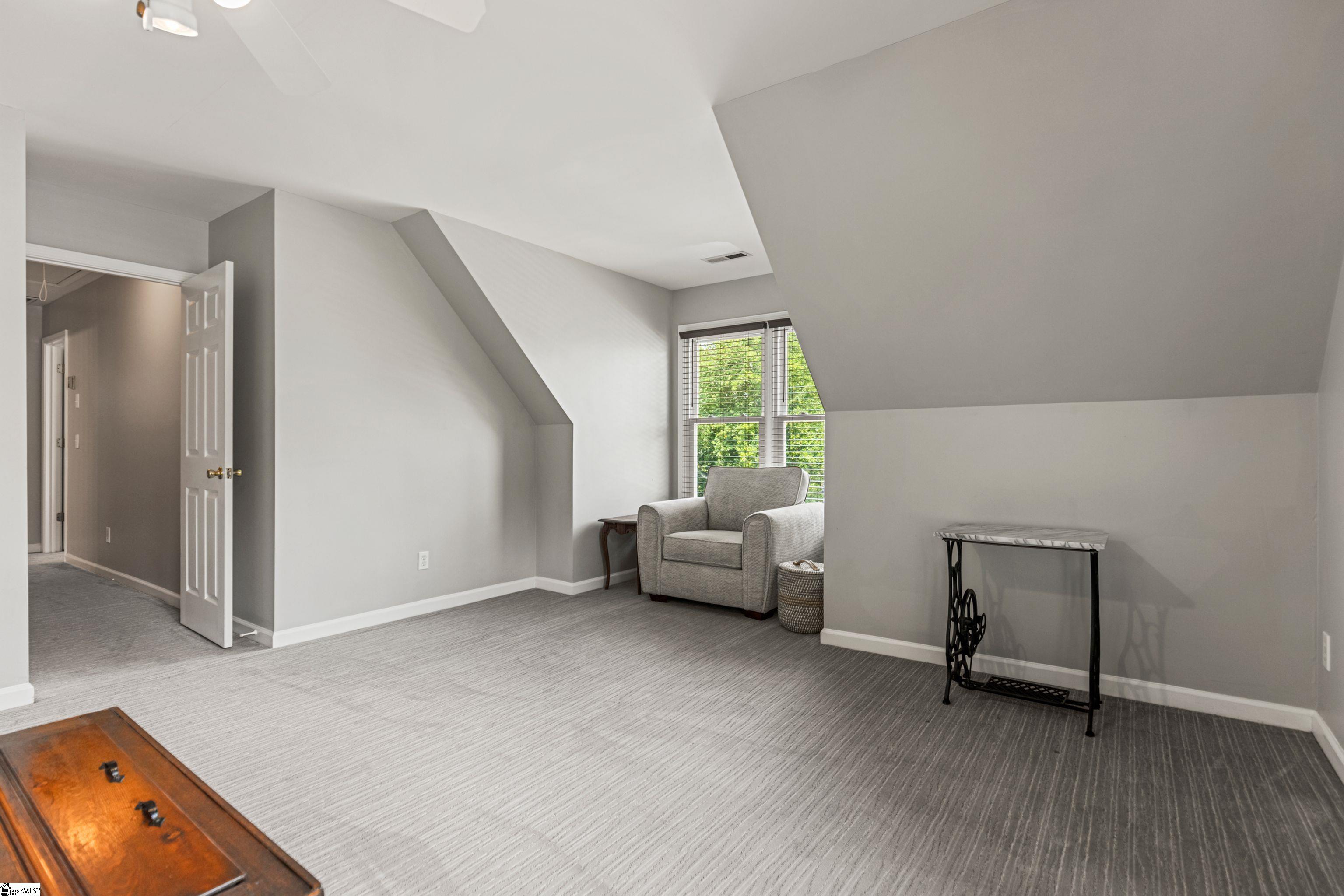 17 Julesking Court Greenville, SC 29609