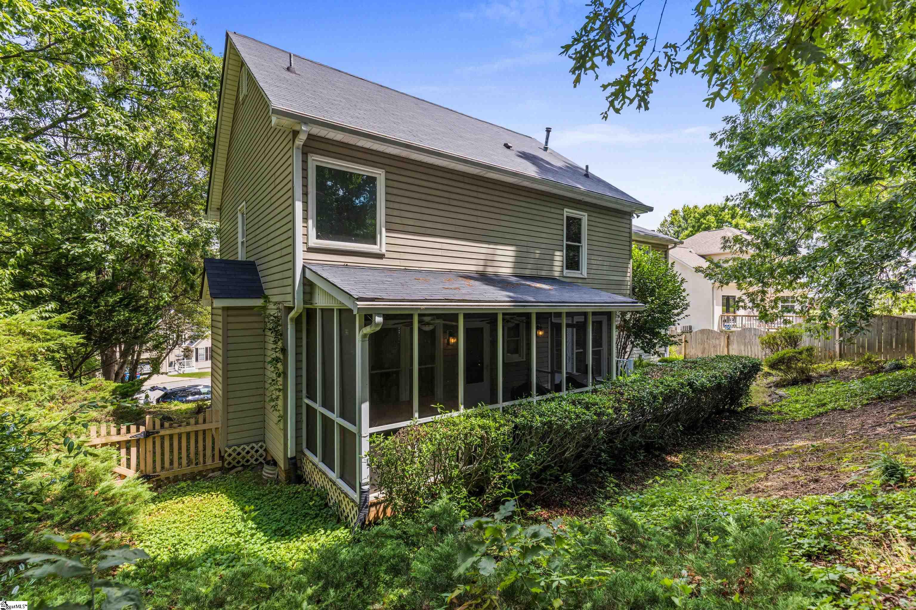 17 Julesking Court Greenville, SC 29609