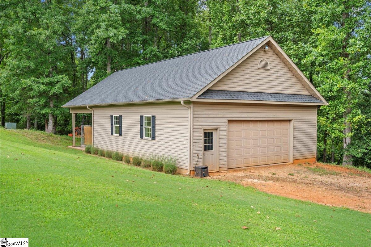 185 Meadow Brook Lane Pickens, SC 29671
