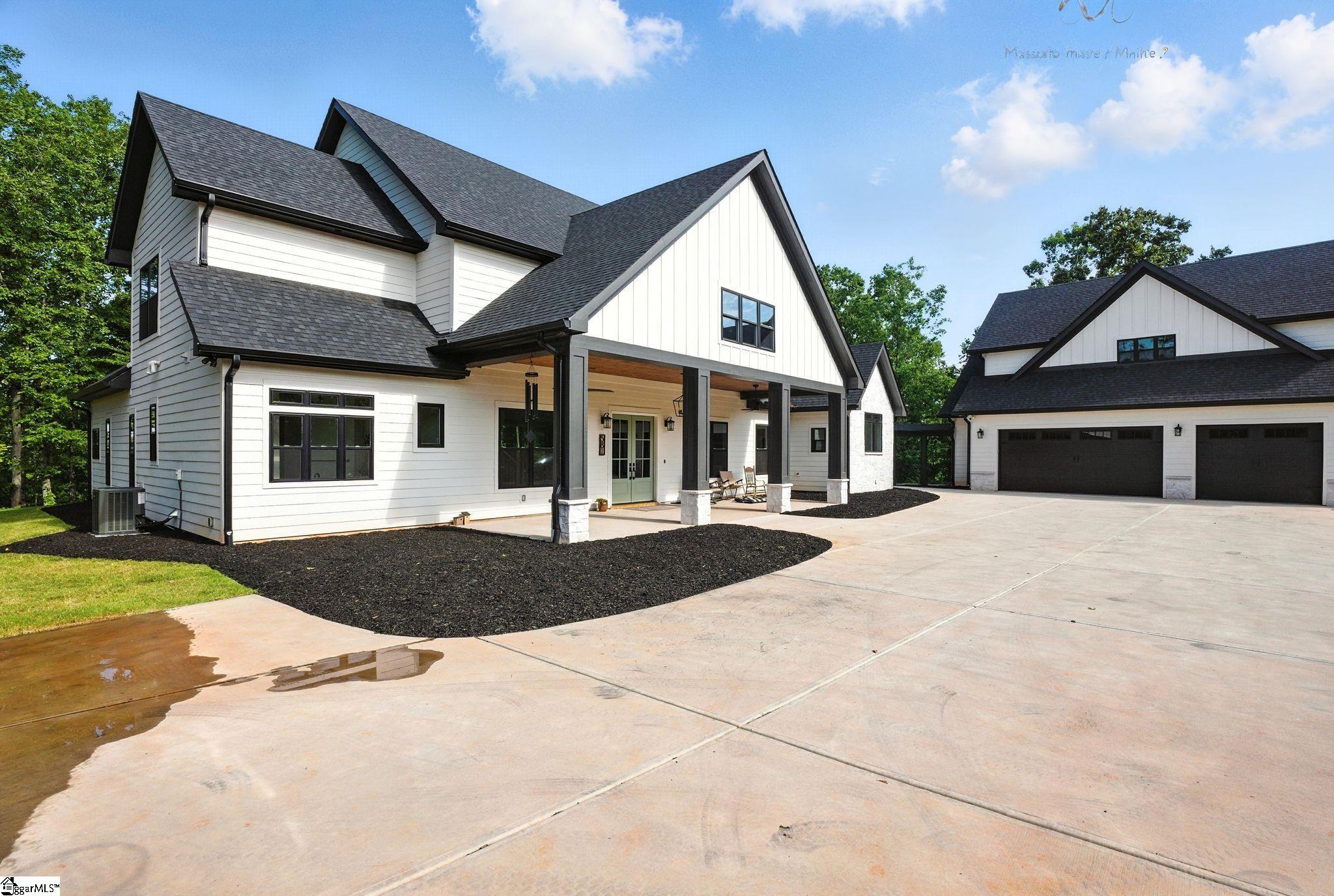 581 Paramount Drive Seneca, SC 29678