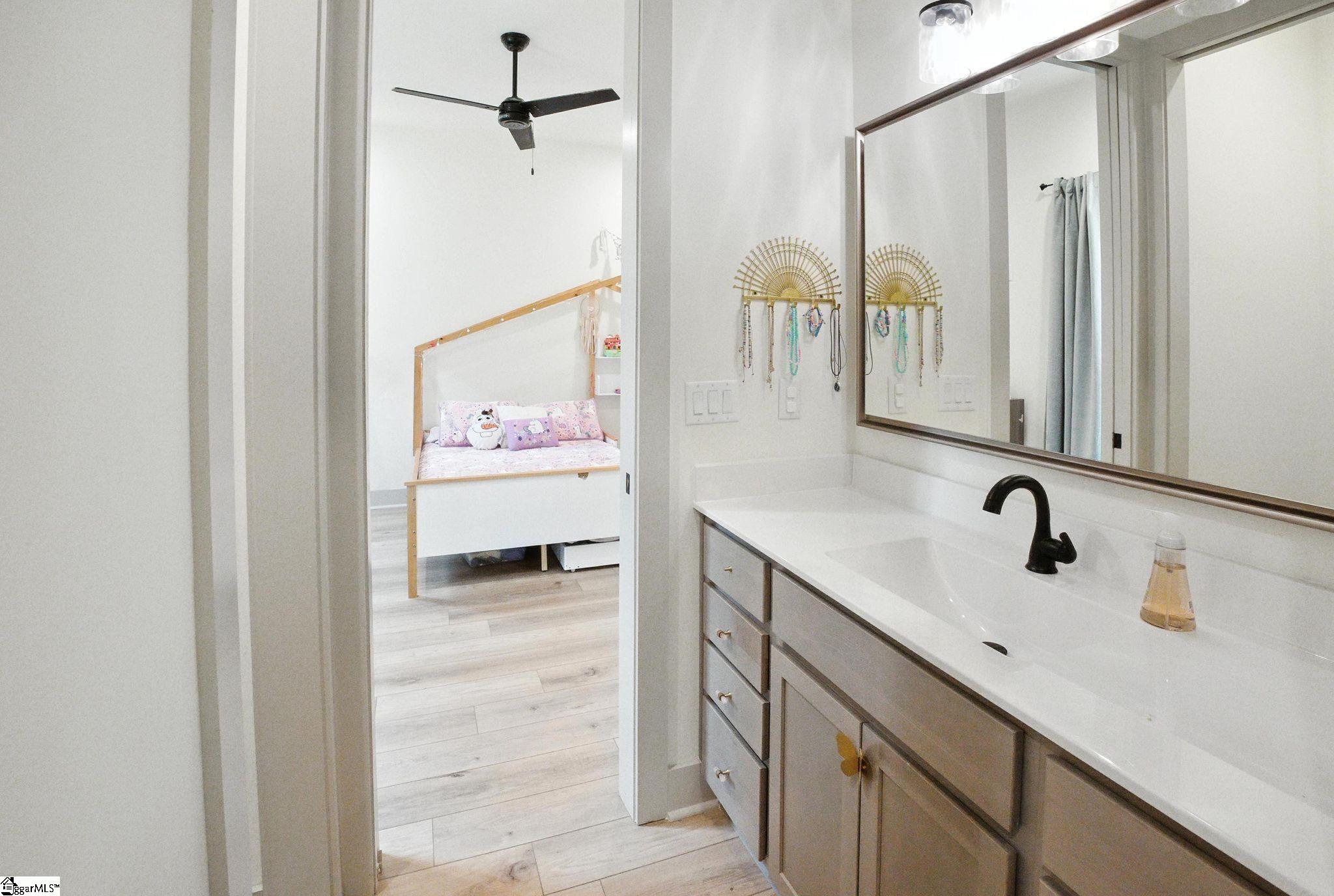 581 Paramount Drive Seneca, SC 29678