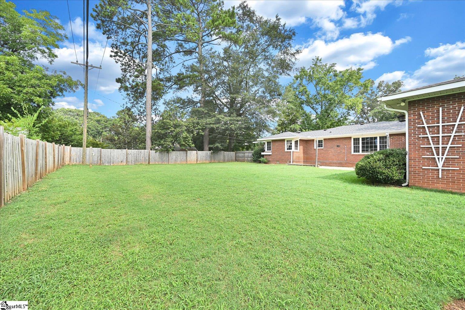 1102 Greenacres Anderson, SC 29621