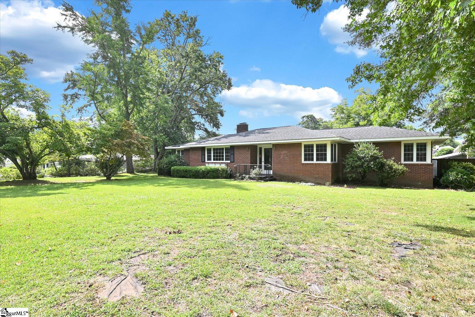 1102 Greenacres Anderson, SC 29621