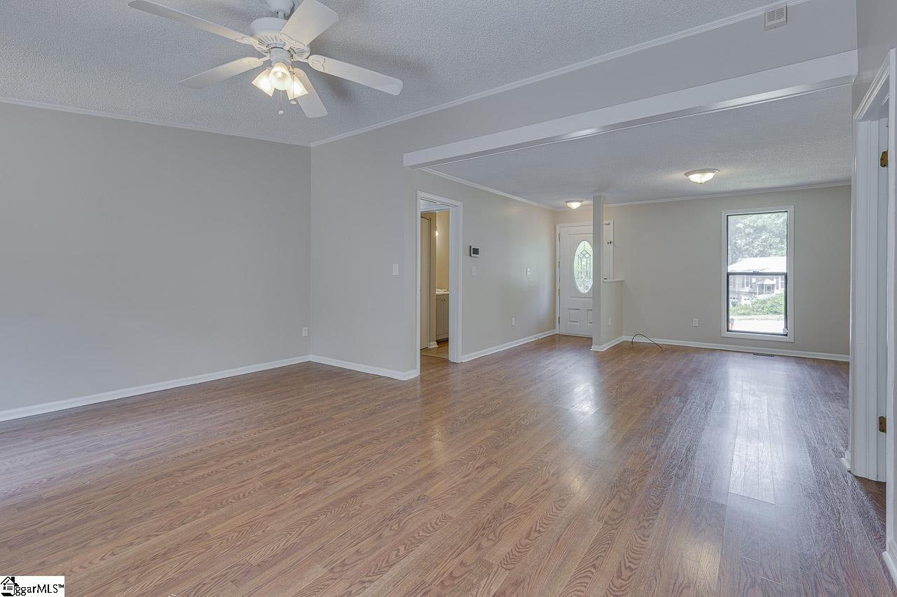112 Tankersley Drive Simpsonville, SC 29681