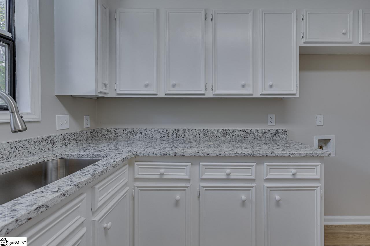 112 Tankersley Drive Simpsonville, SC 29681