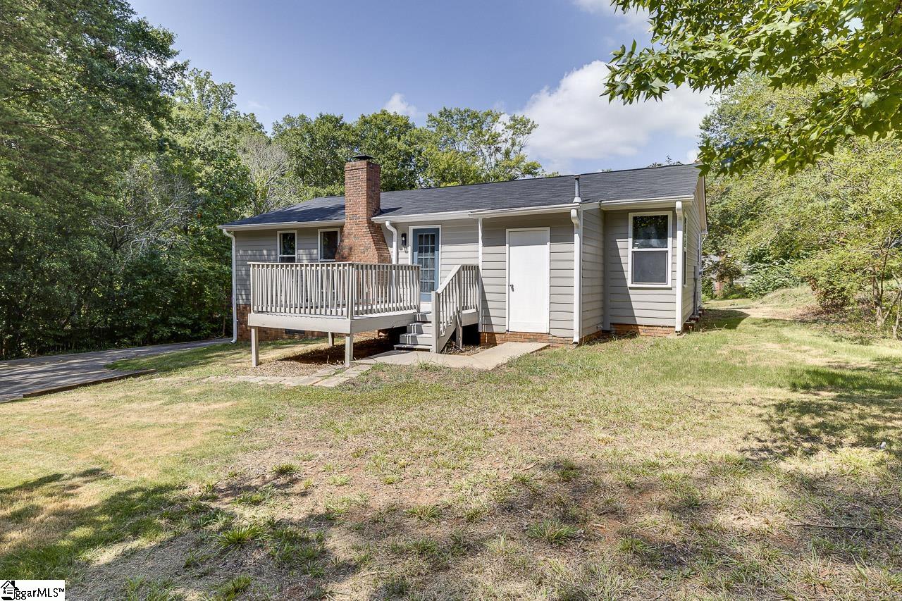 112 Tankersley Drive Simpsonville, SC 29681