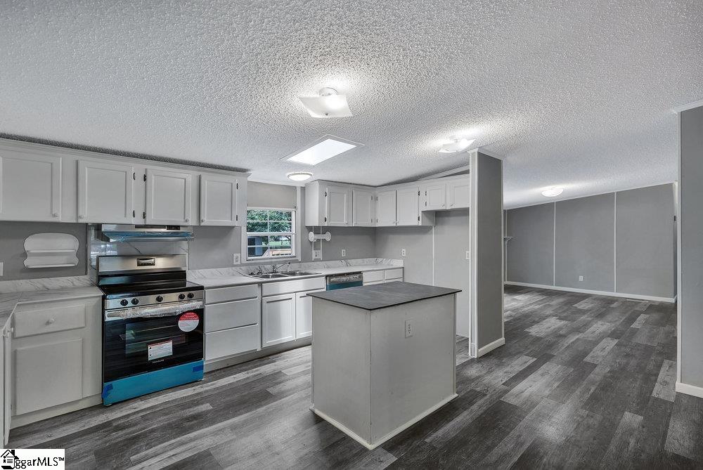 182 Poplar Springs Drive Easley, SC 29642-8912