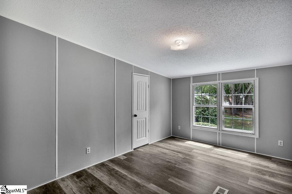 182 Poplar Springs Drive Easley, SC 29642-8912