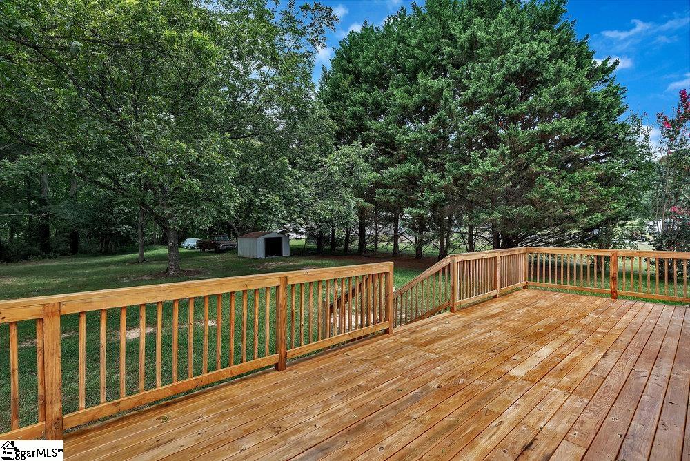 182 Poplar Springs Drive Easley, SC 29642-8912