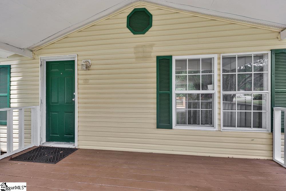 182 Poplar Springs Drive Easley, SC 29642-8912