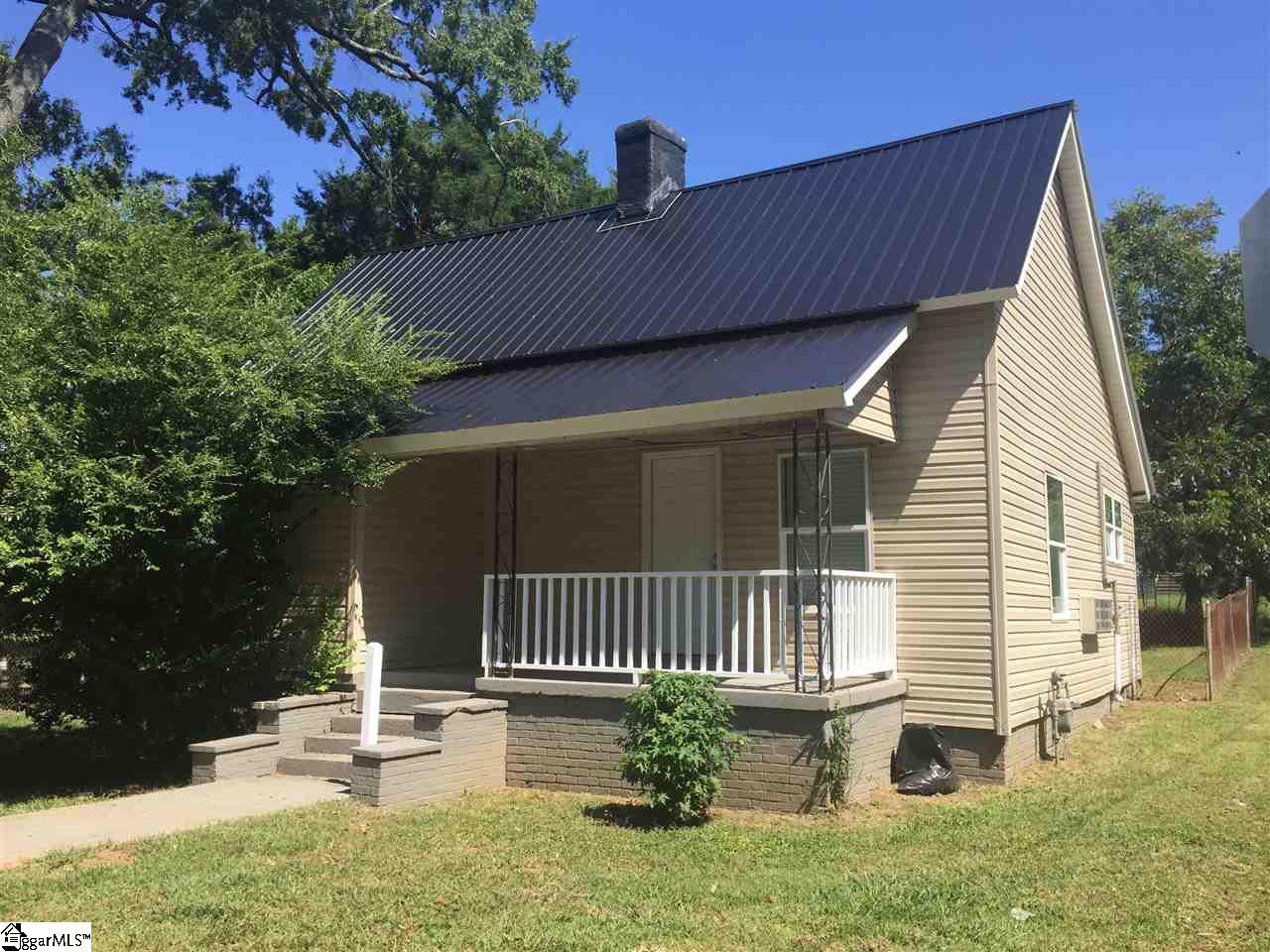 237 Poole Street Woodruff, SC 29388