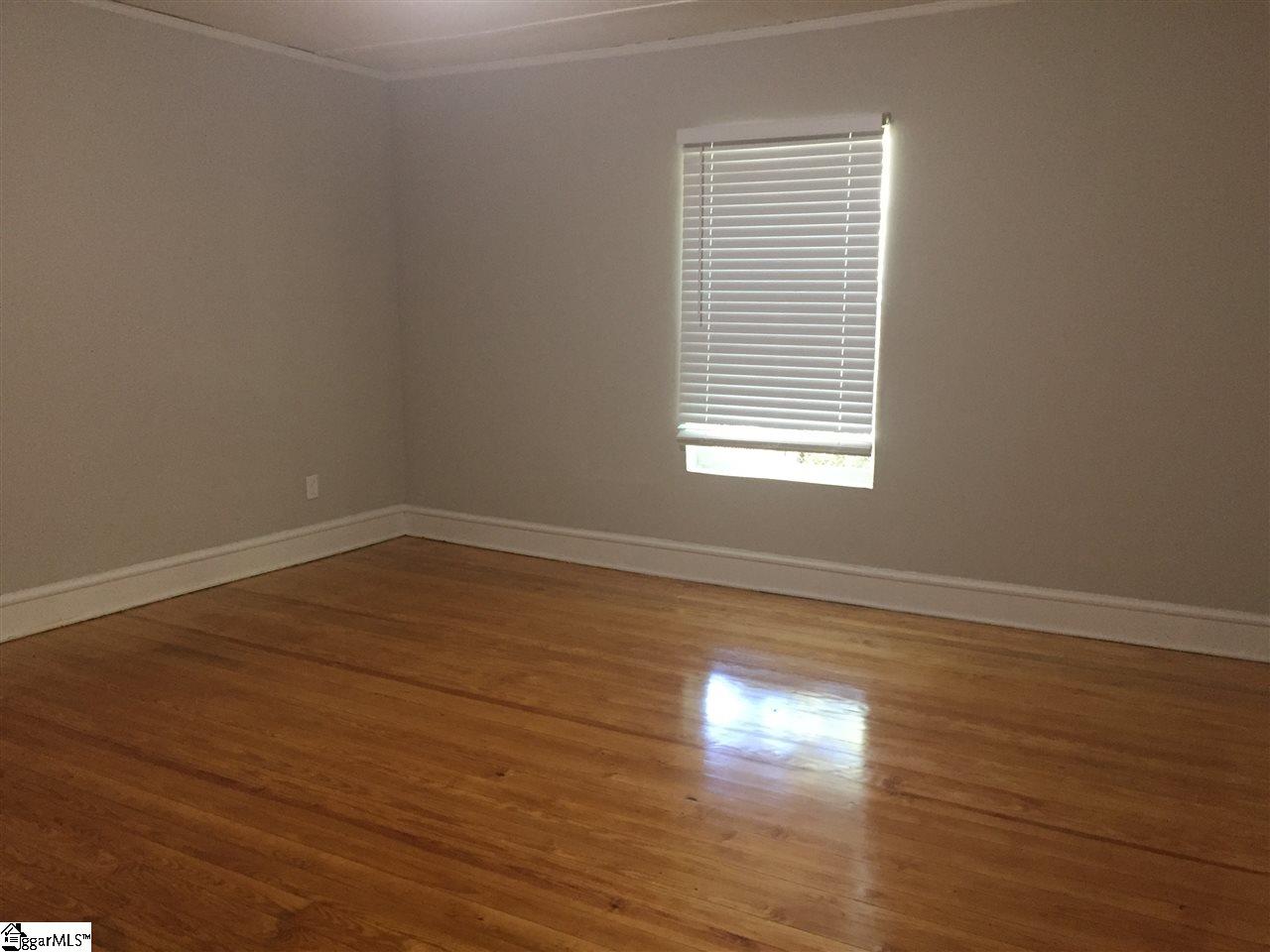 237 Poole Street Woodruff, SC 29388