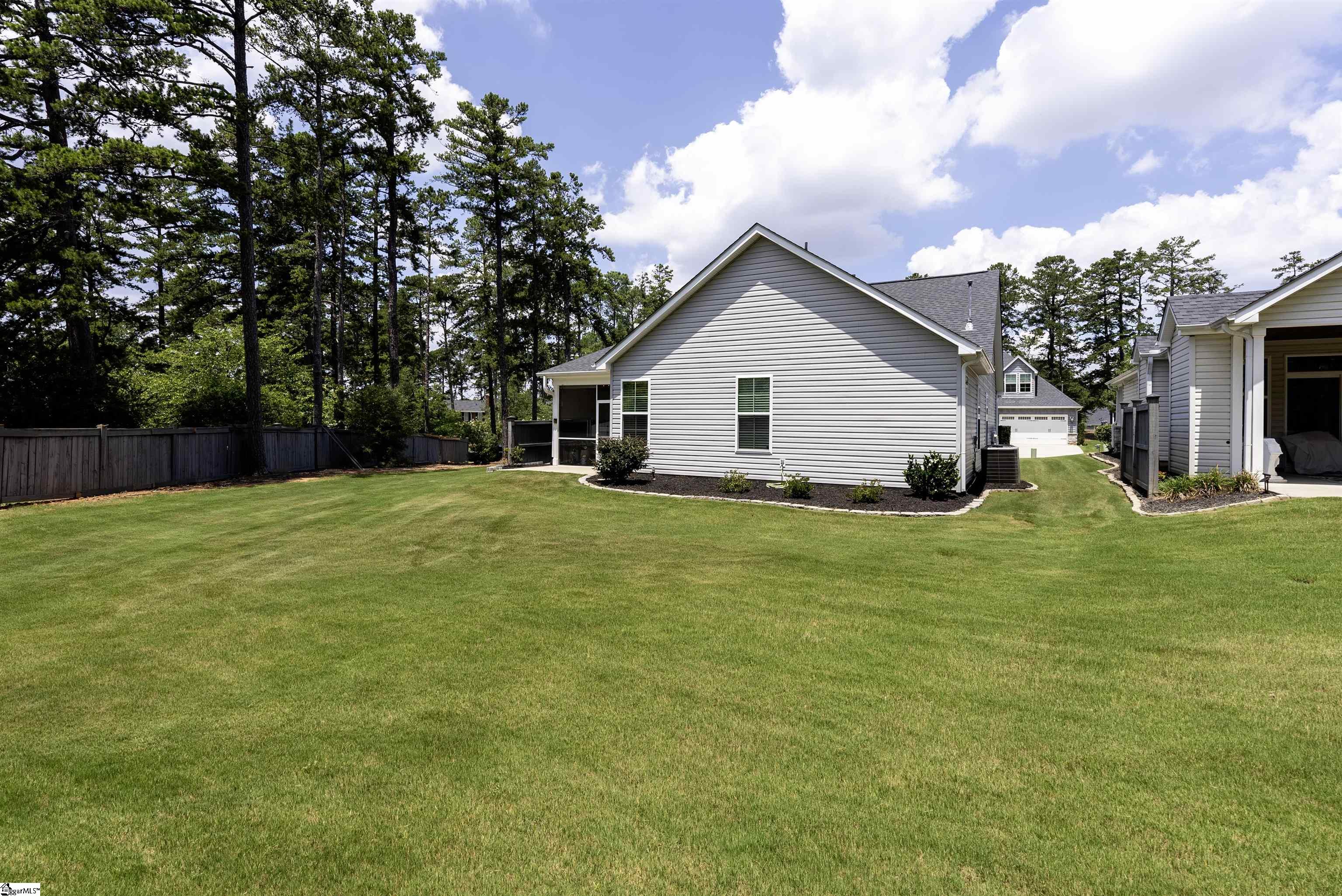 10 Golden Apple Trail Mauldin, SC 29662