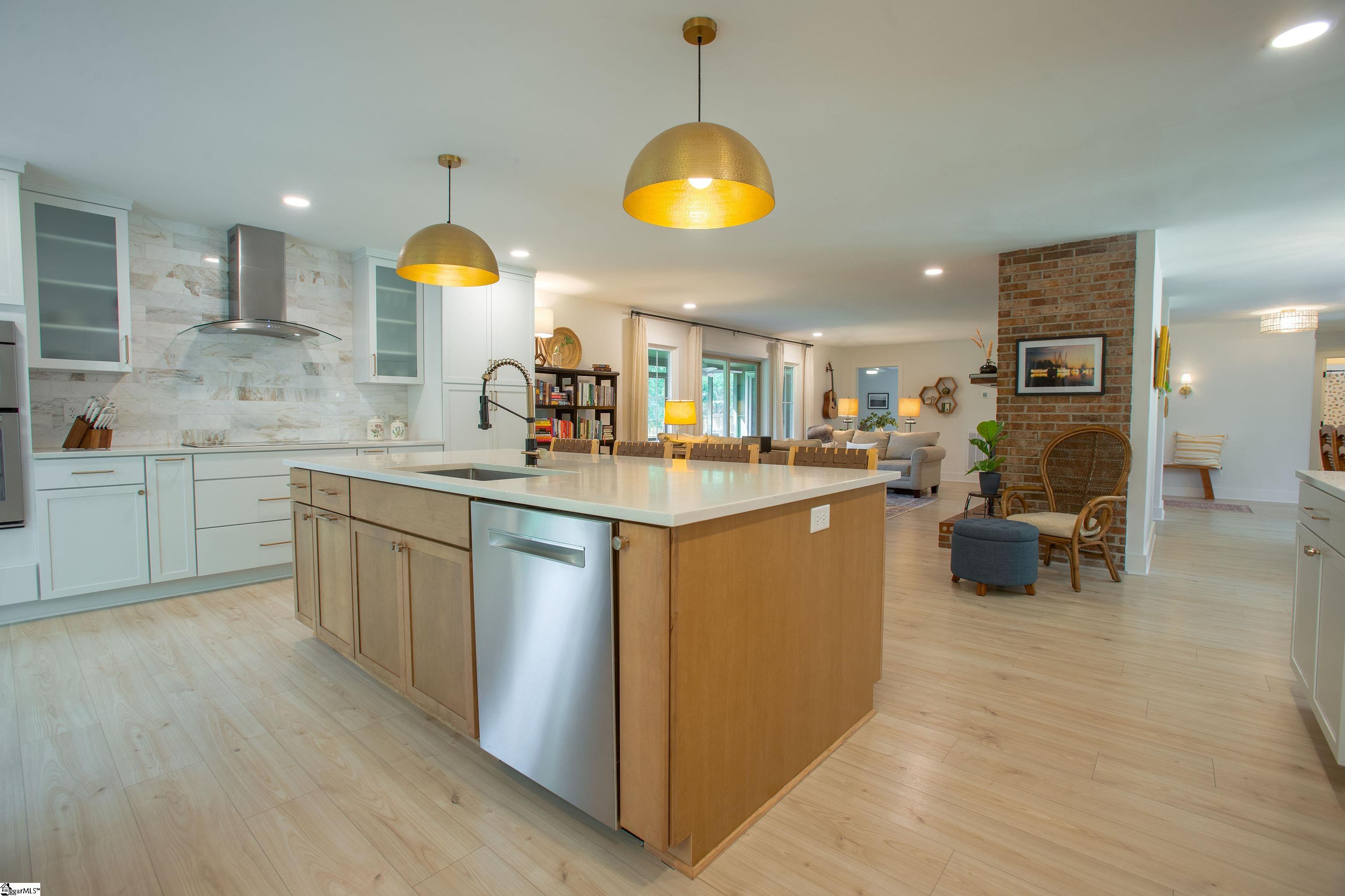3 Norwich Drive Greenville, SC 29609-1437