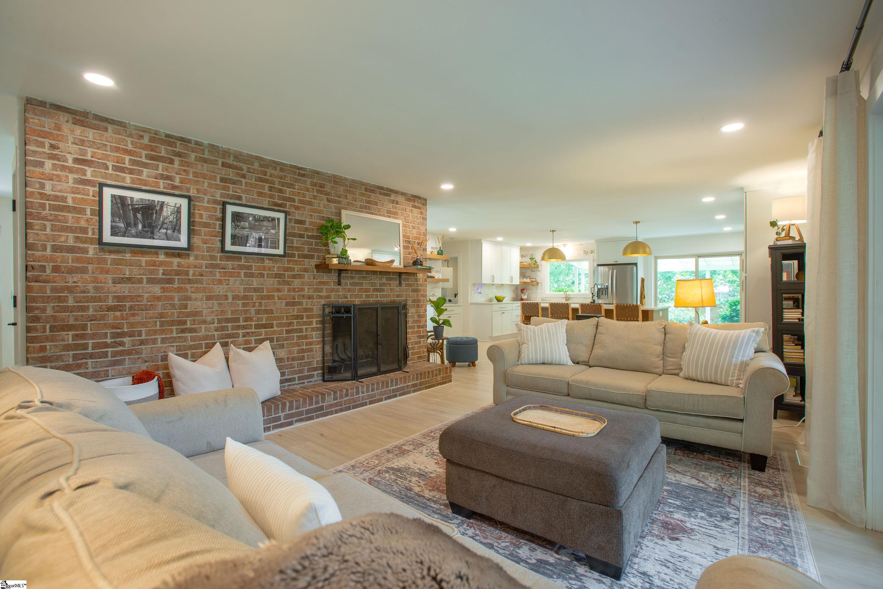 3 Norwich Drive Greenville, SC 29609-1437