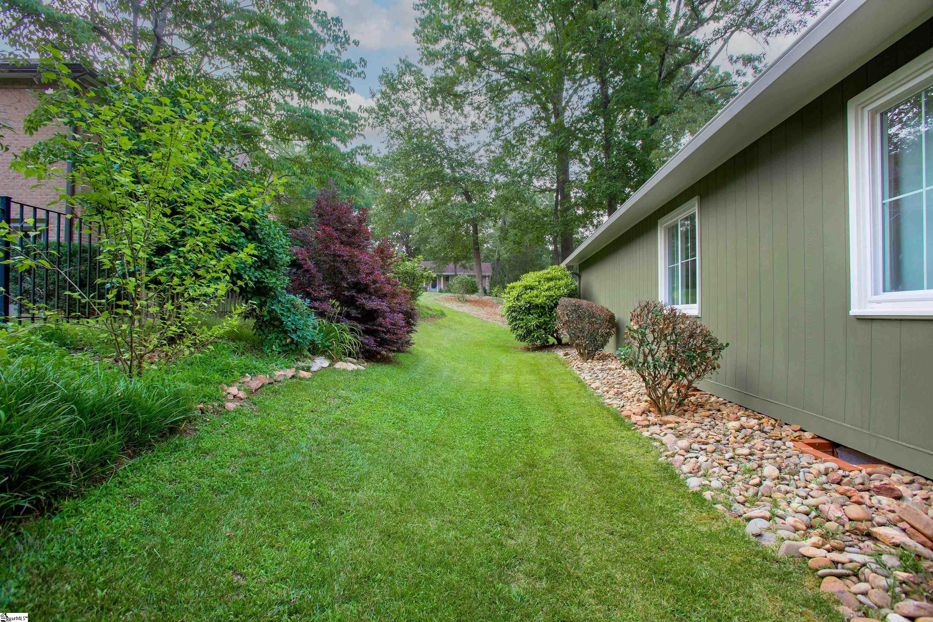 3 Norwich Drive Greenville, SC 29609-1437