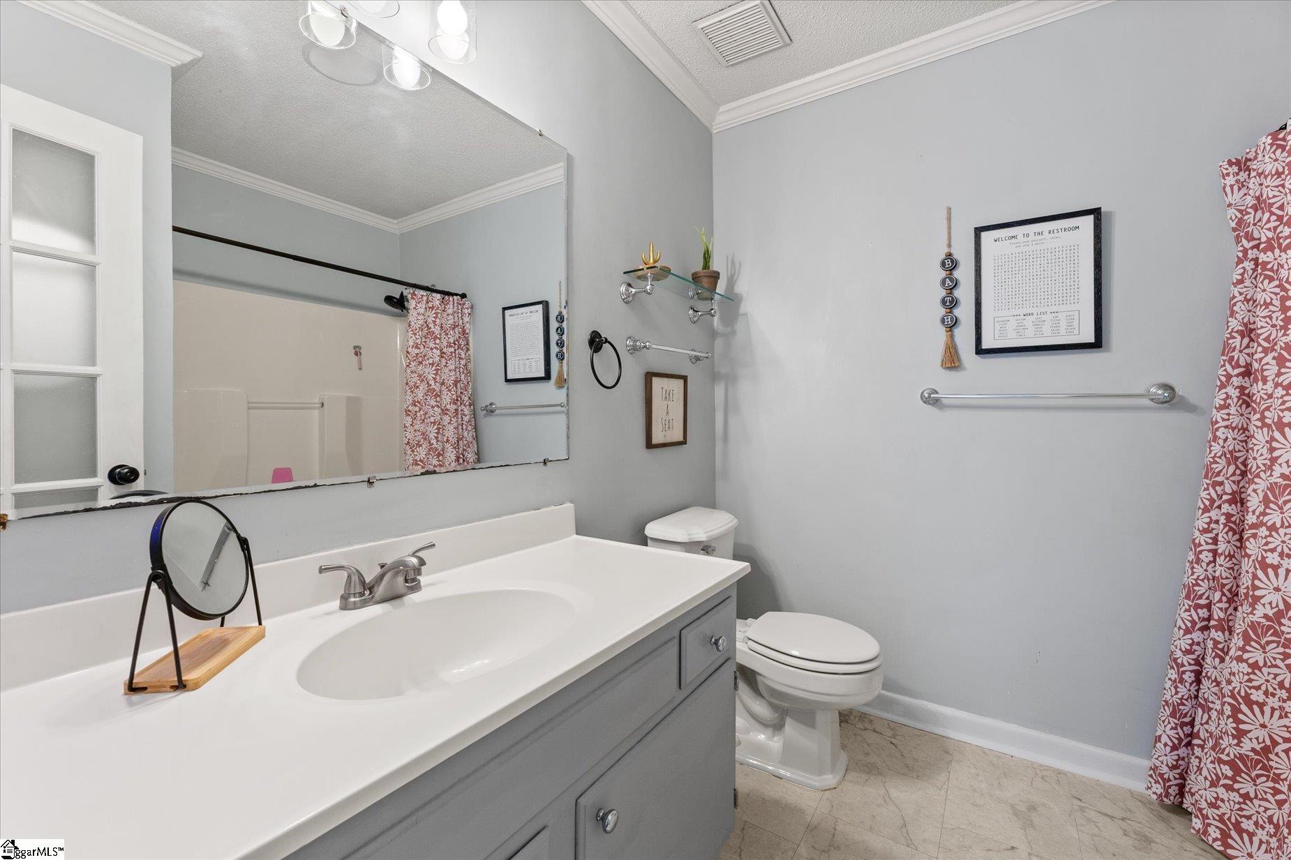 4968 Vineyard Lane Greenville, SC 29615